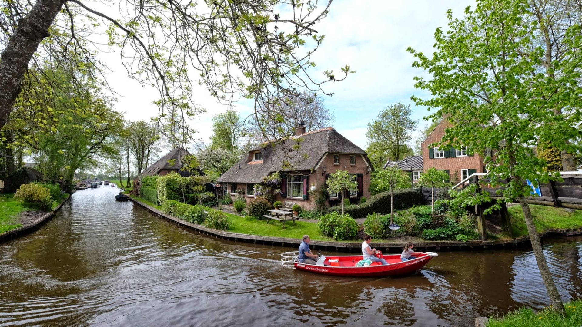 File:8355 Giethoorn, Netherlands - panoramio (26).jpg