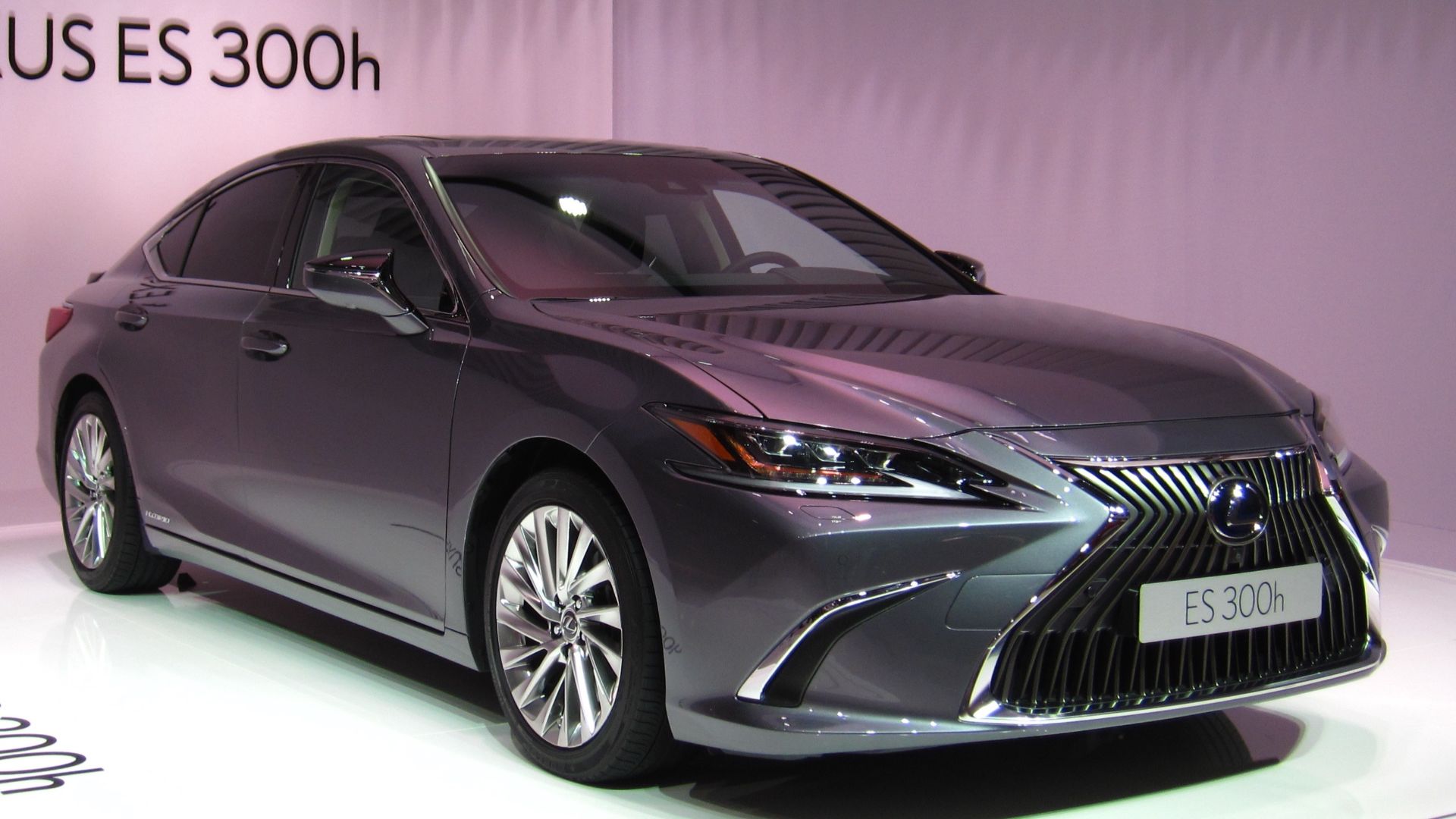 File:Lexus ES 300h.jpg