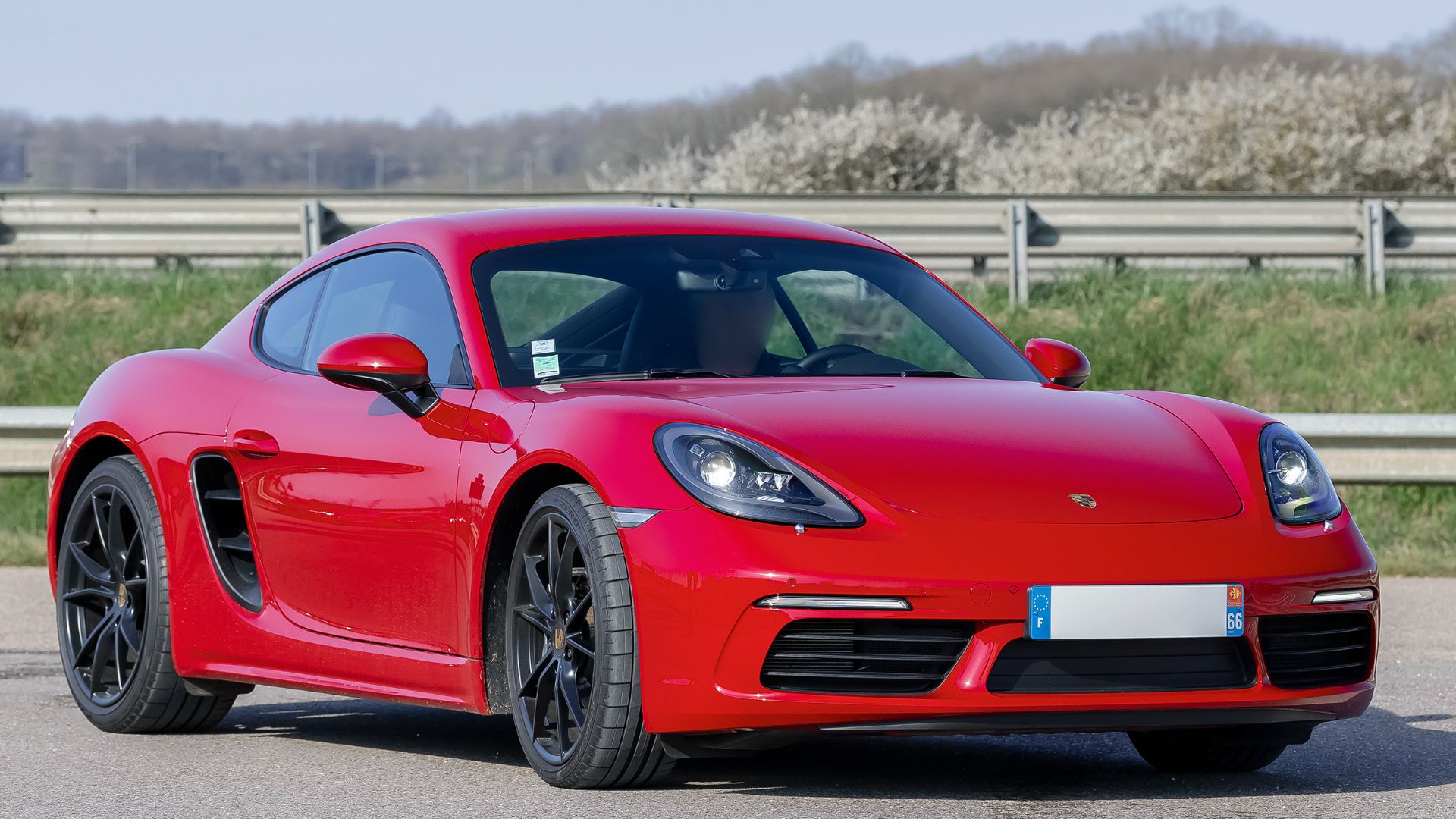 File:Porsche 718 Cayman (52006437638).jpg