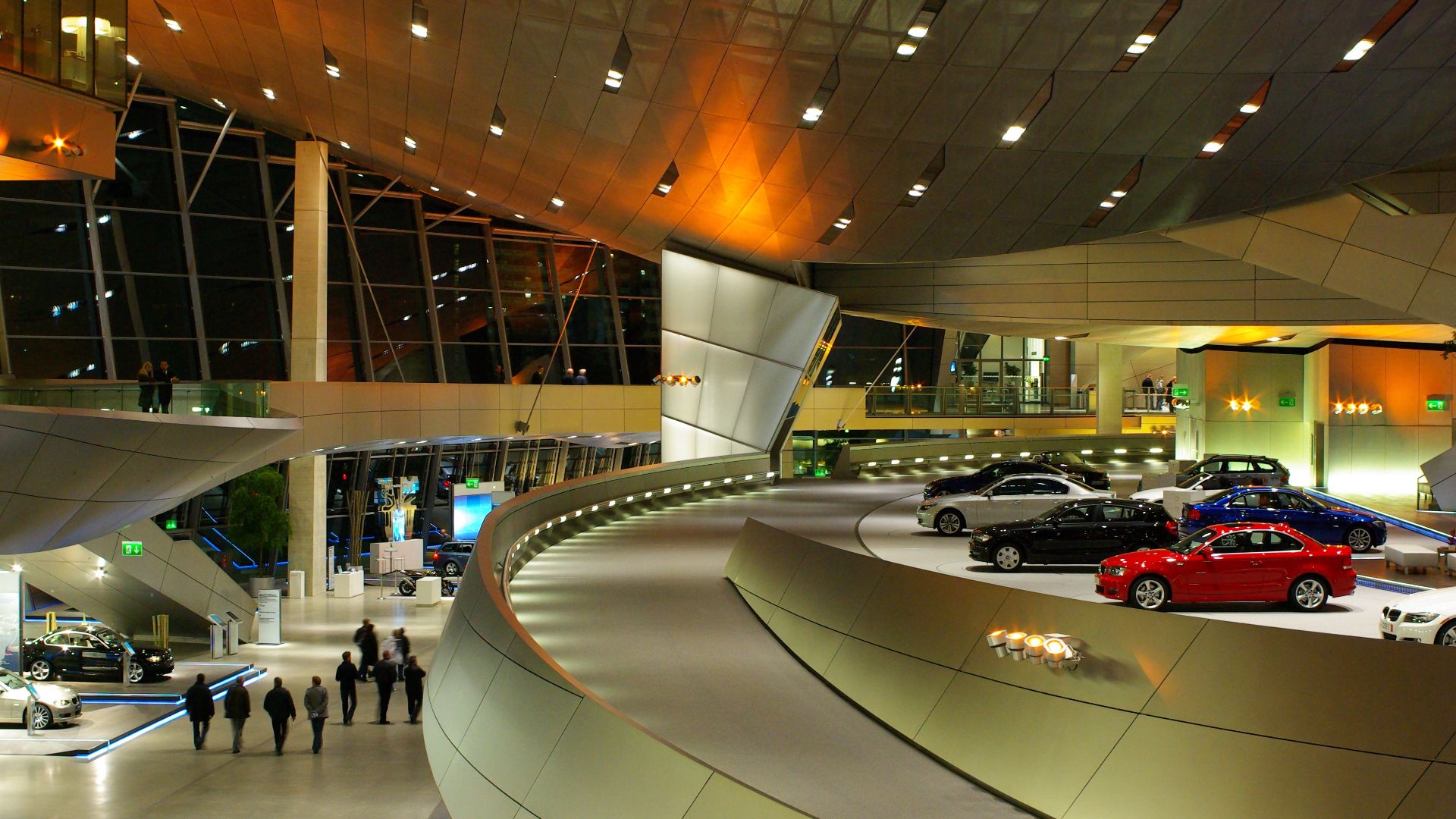 File:BMW Welt interior.jpg