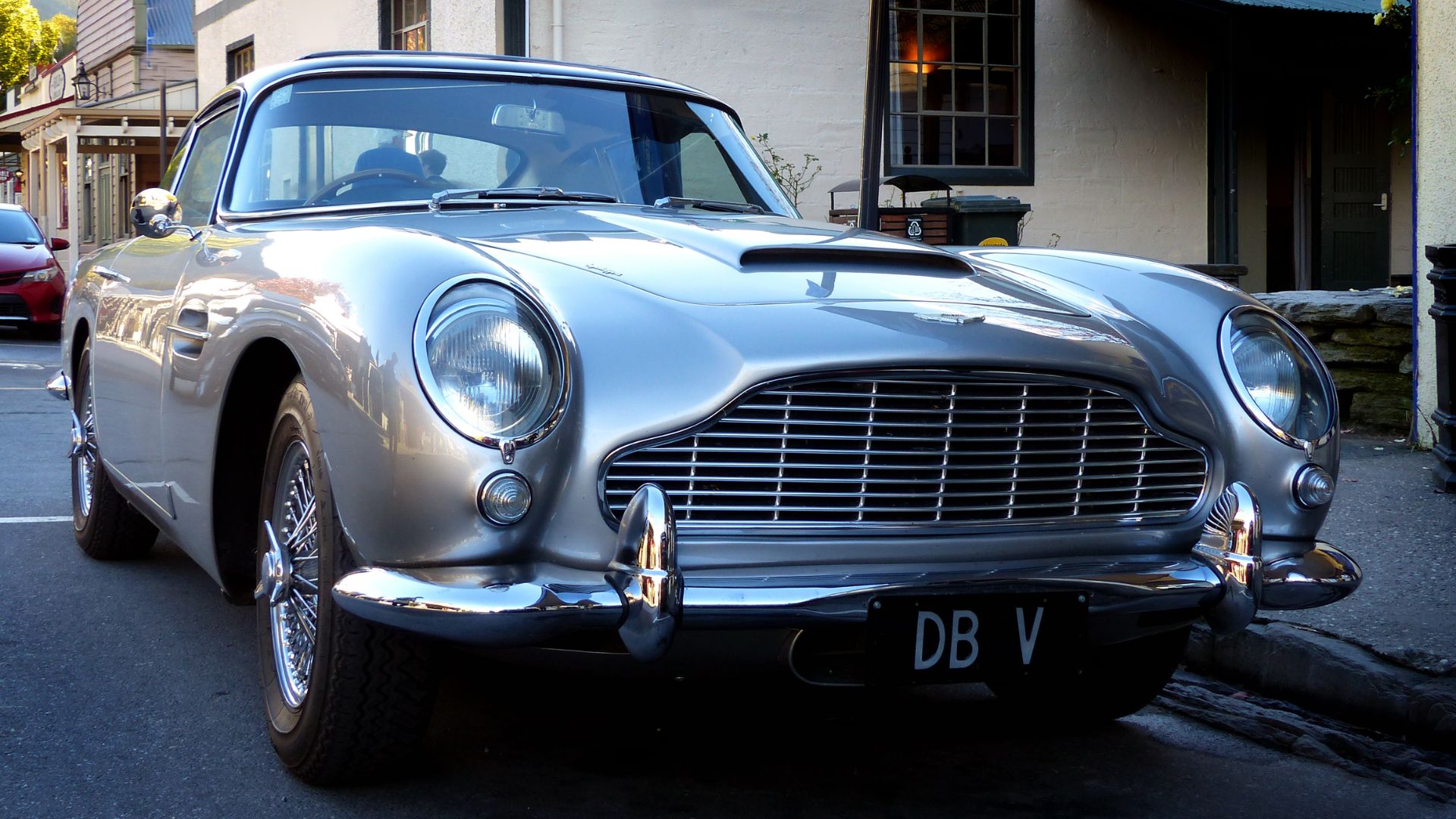 File:1963 Aston Martin DB5 (16643031603).jpg