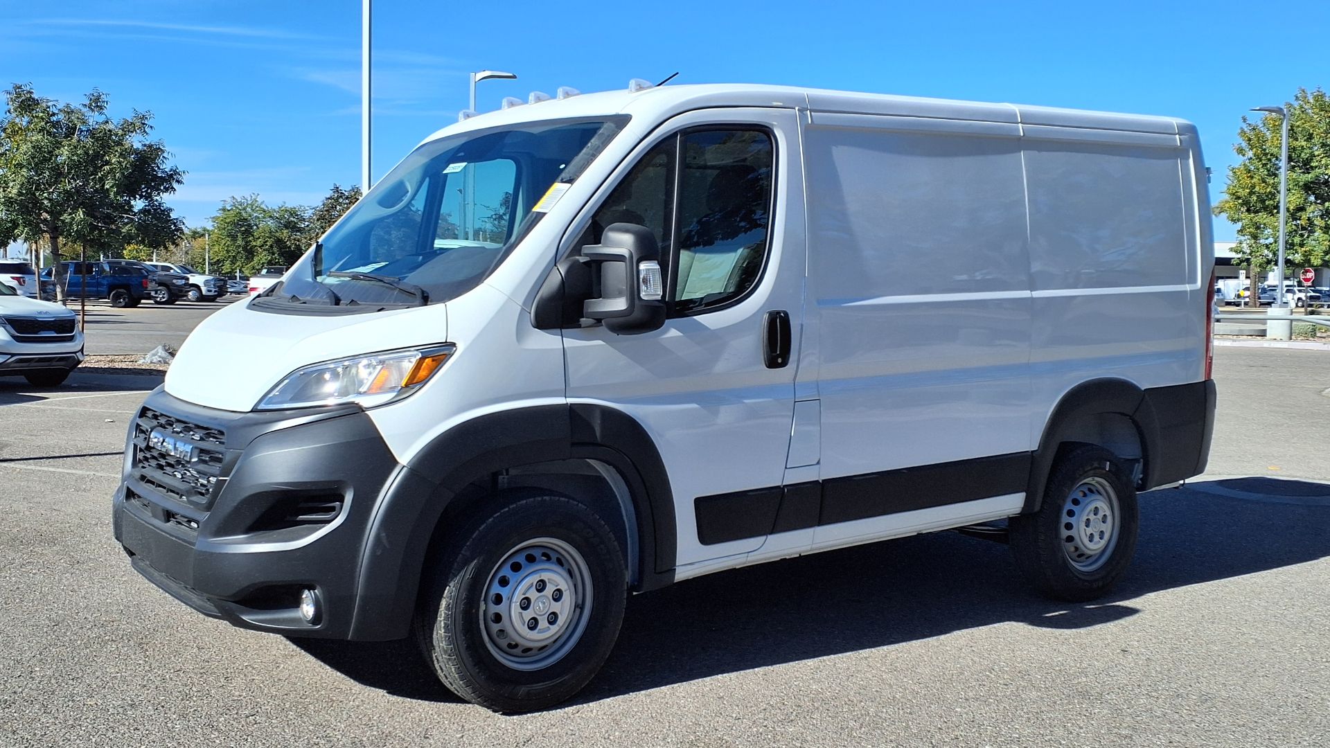 File:25 Ram ProMaster 1500 Tradesman SWB.jpg