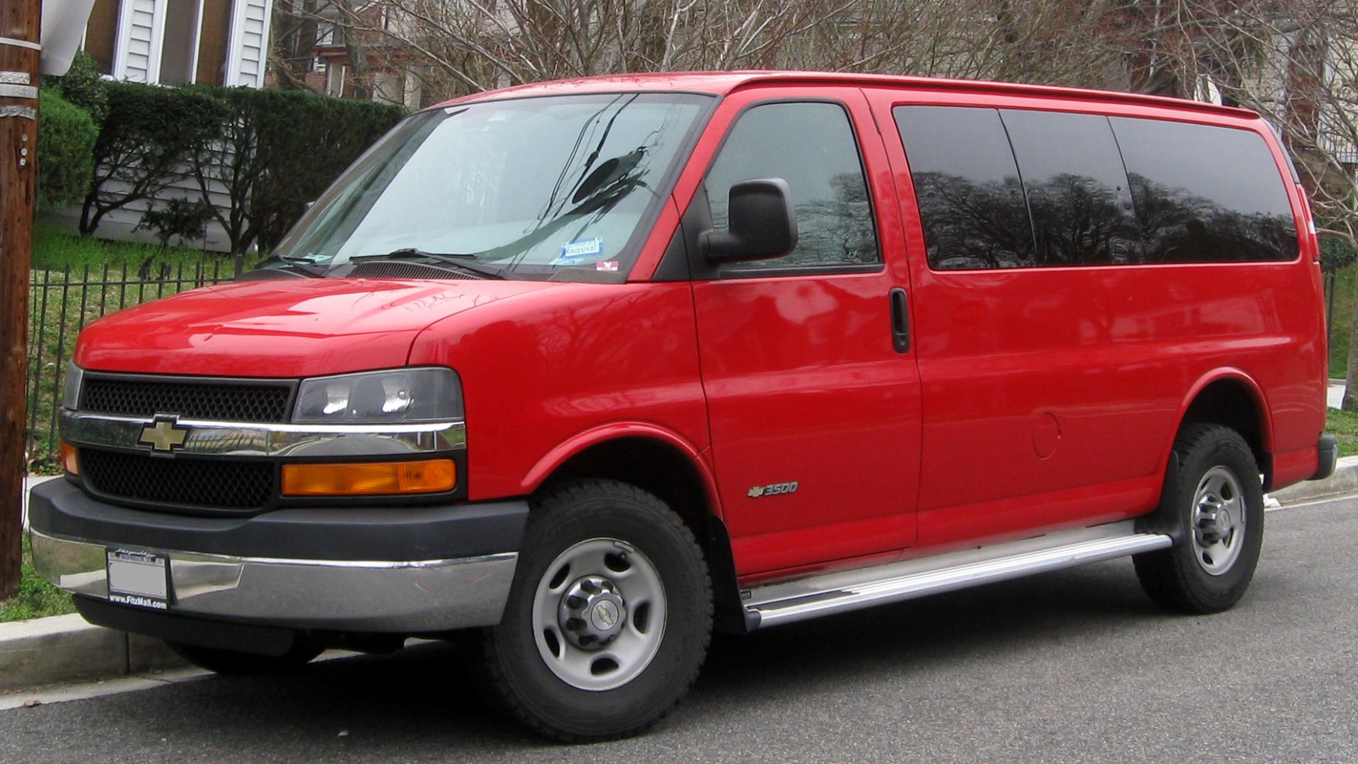 File:Chevrolet Express 3500 -- 03-16-2012.JPG