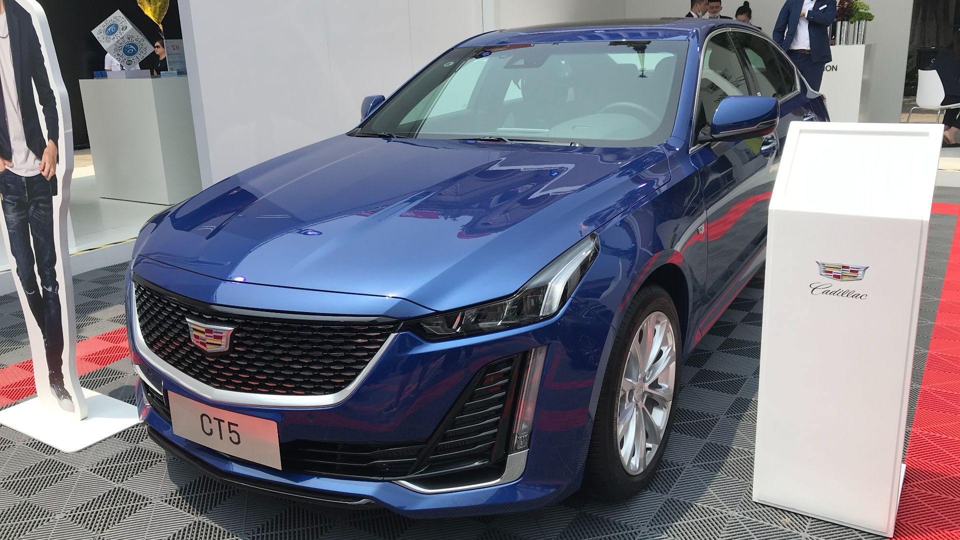 File:Cadillac CT5 001.jpg