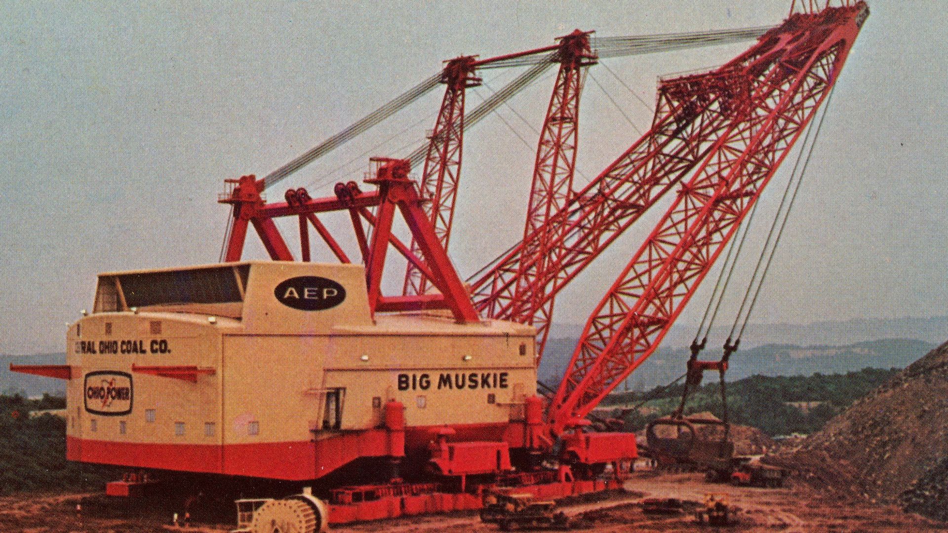 File:Big Muskie World's largest earth moving machine - DPLA - 9b8ec7e882a637446cc36d70e54f5c5f (page 1).jpg