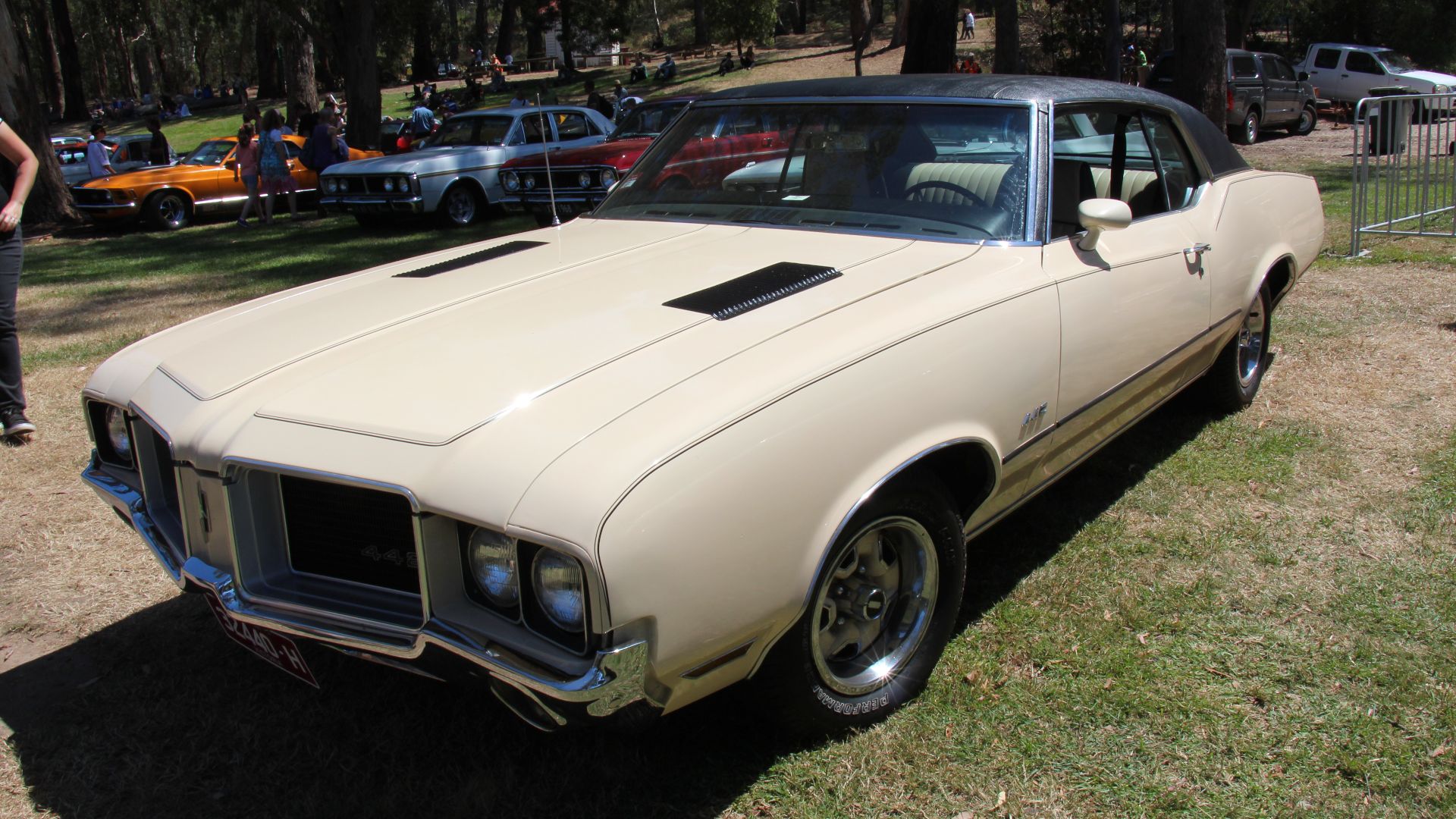 File:1971 Oldsmobile 442 Coupe (22667135054).jpg