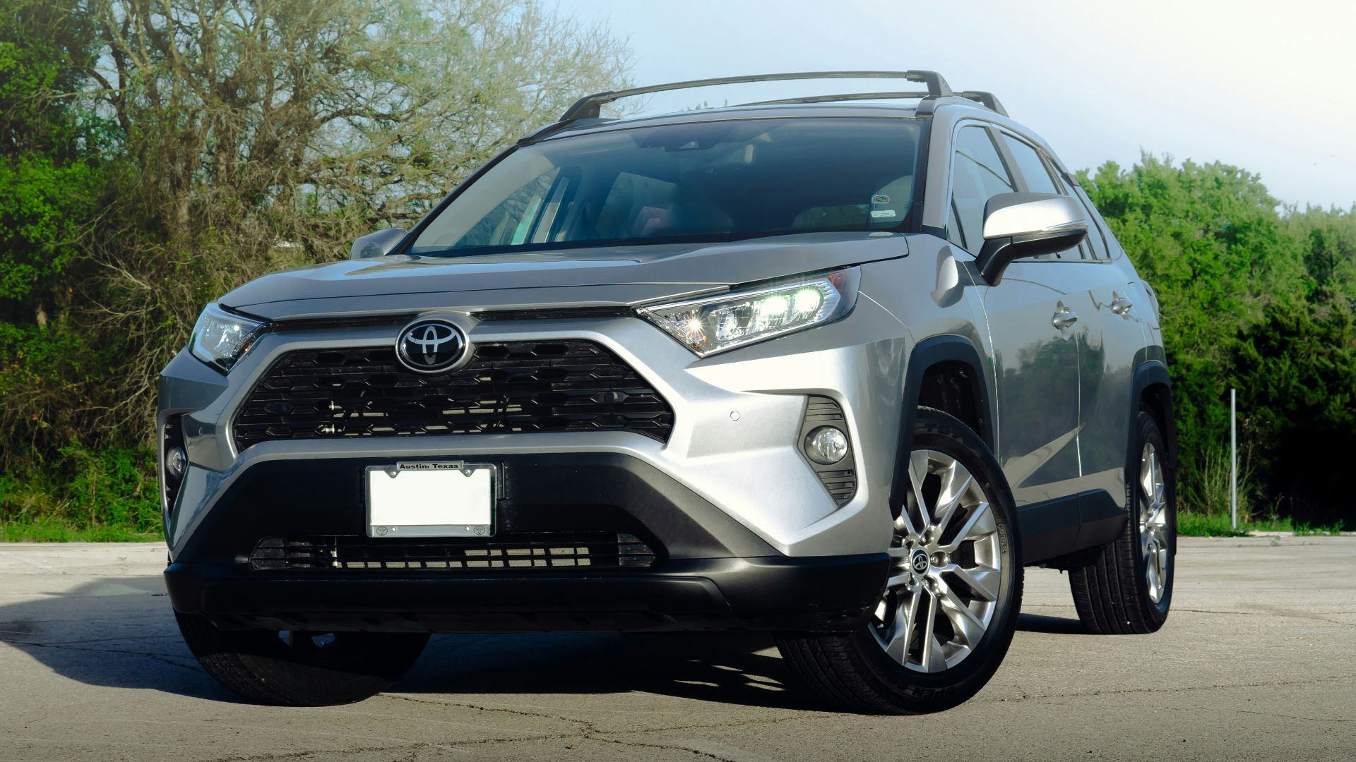 black and silver nissan suv