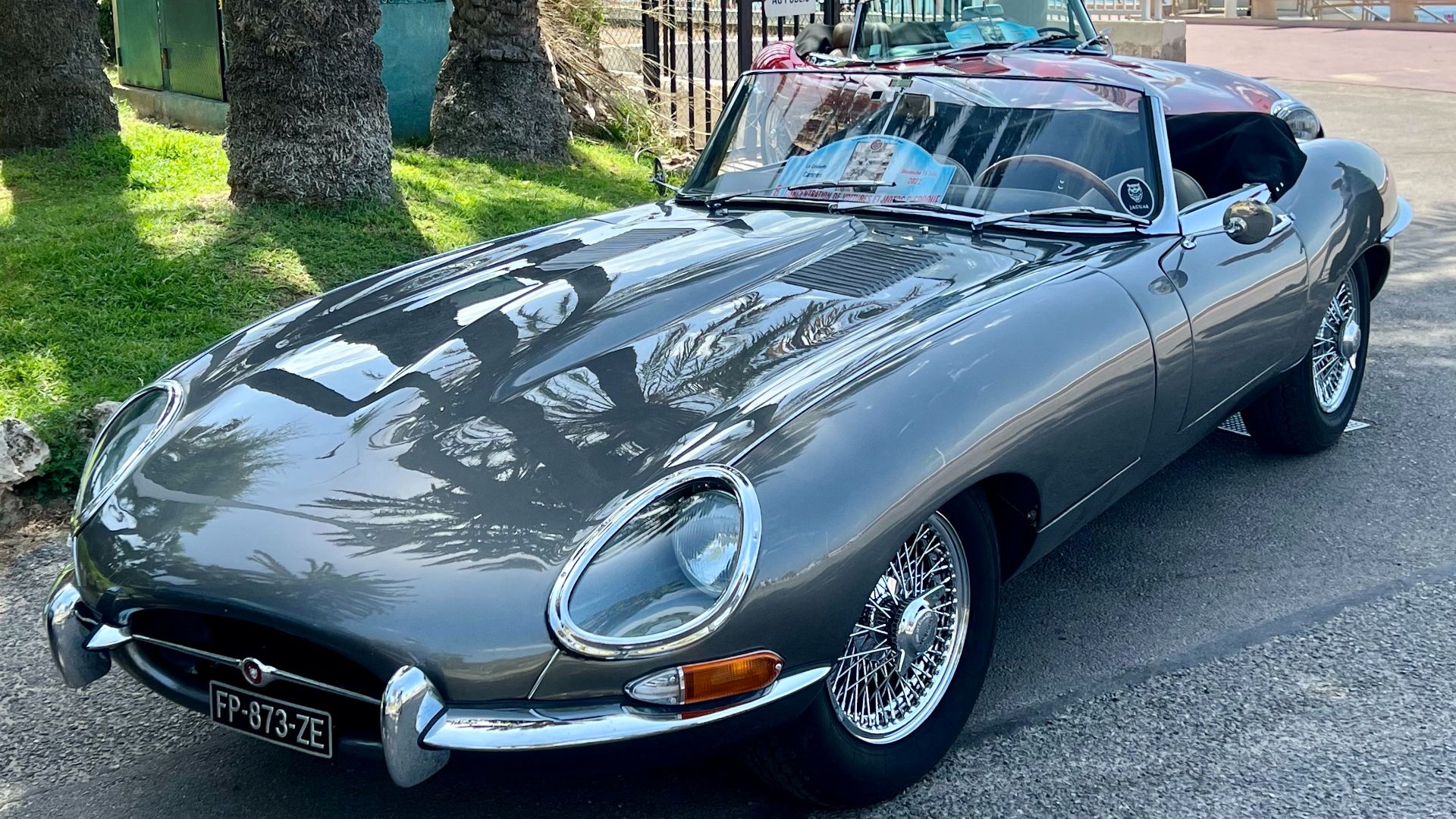 File:Jaguar e-type.jpg
