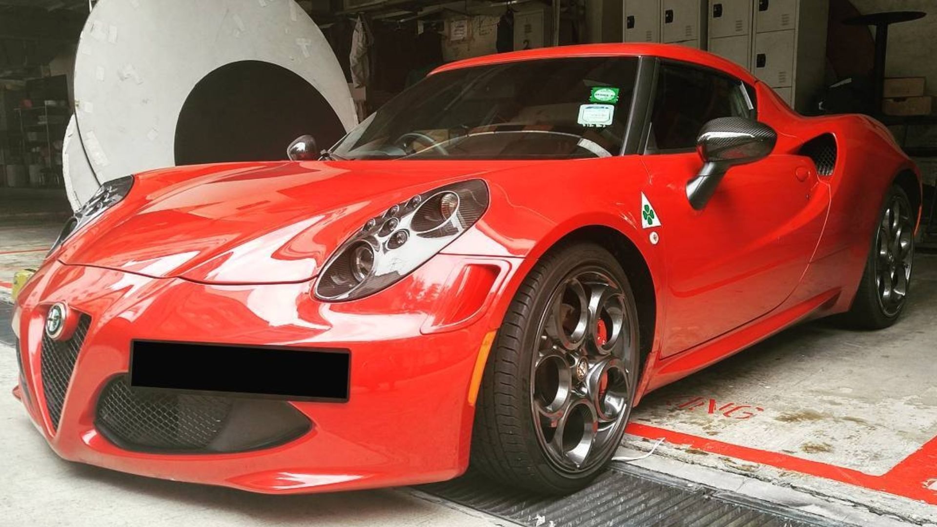 File:Alfa Romeo 4C Singapore.jpg