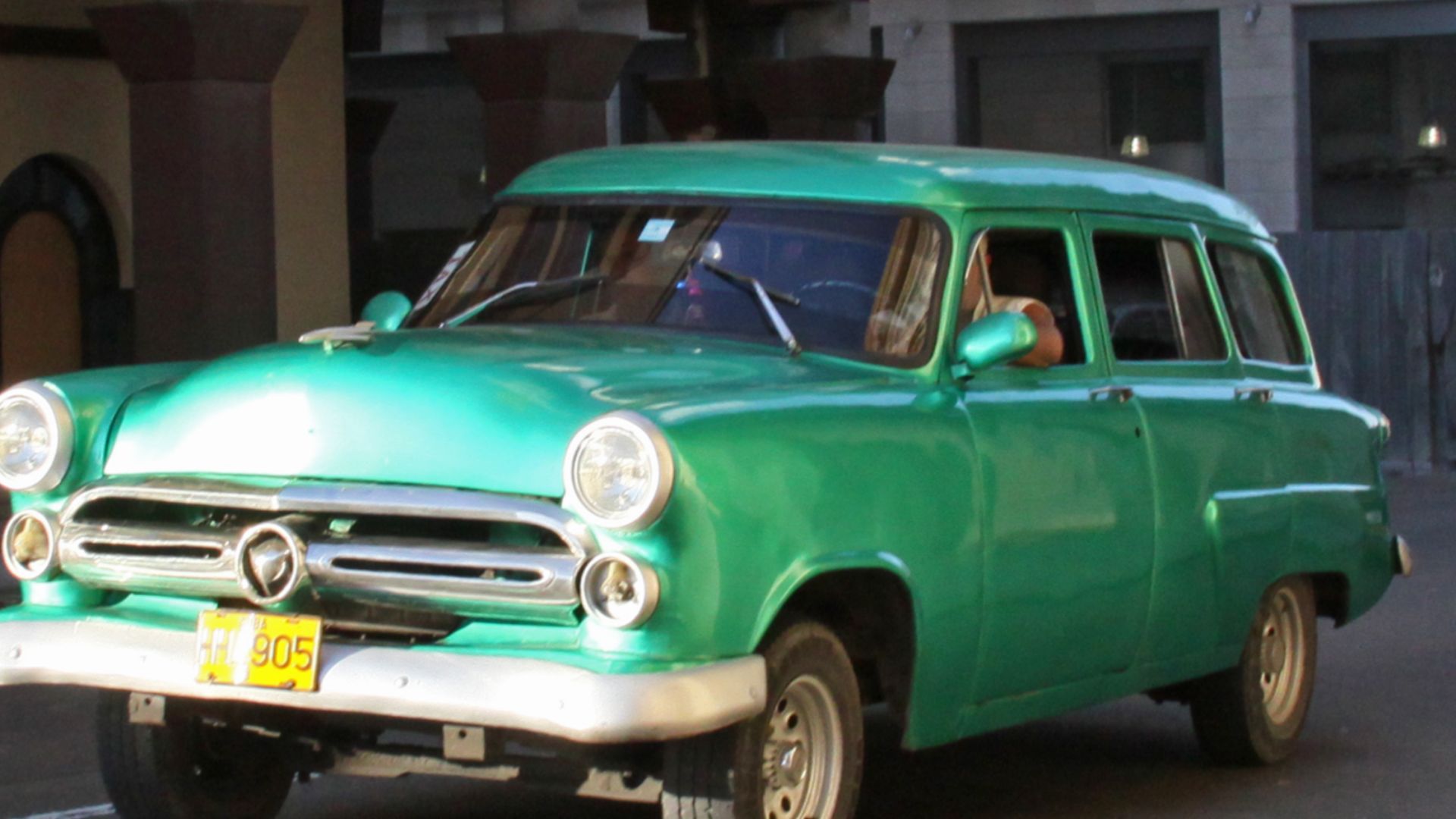 File:American car 52 Ford (3201203211).jpg