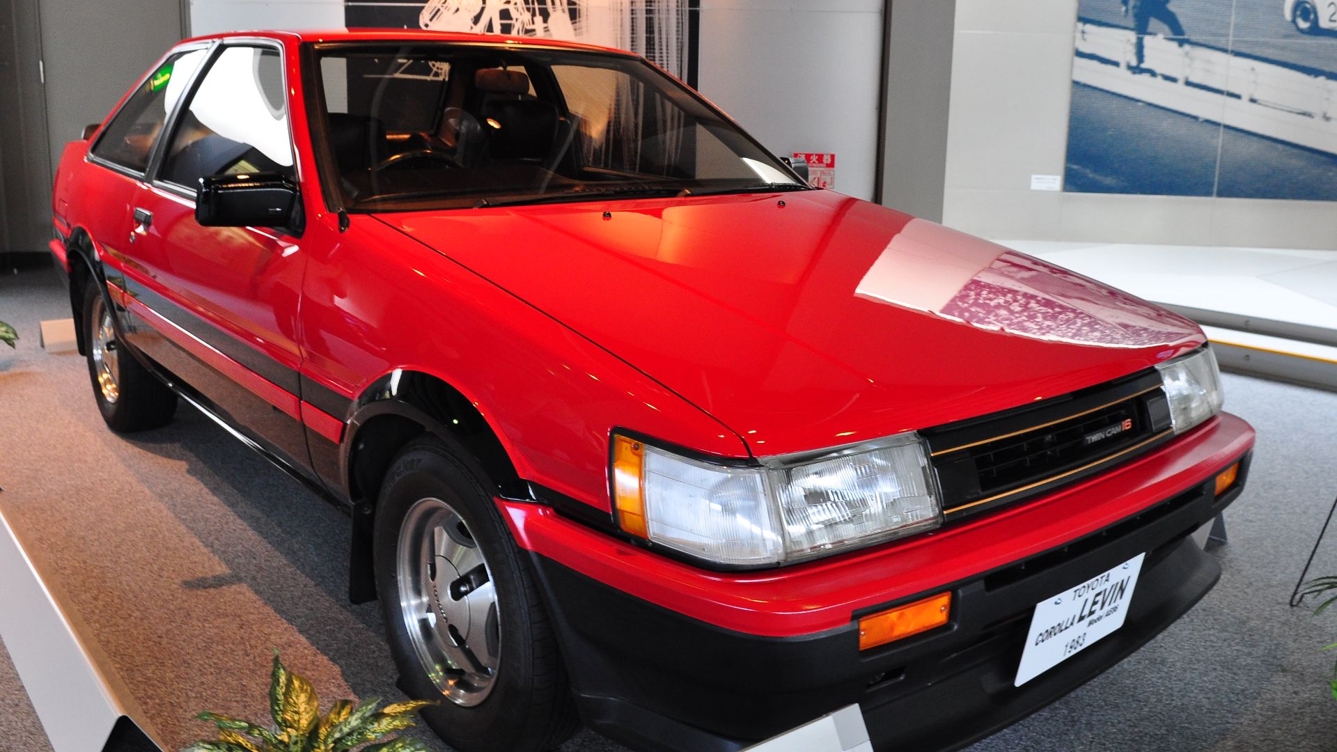 File:Toyota Corolla Levin (AE86) GT-Apex 2-Door Coupe in Toyota Automobile Museum.jpg