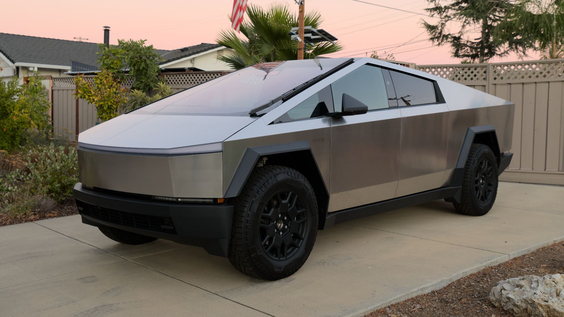 File:Foundation series Cybertruck at dusk in San Jose dllu.jpg