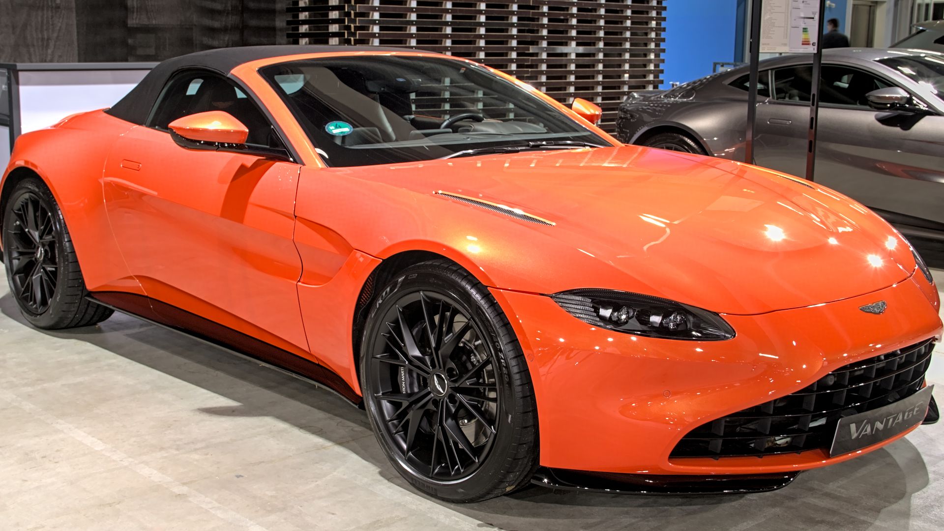 File:Aston Martin Vantage Roadster (2017) Auto Zuerich 2021 IMG 0428.jpg