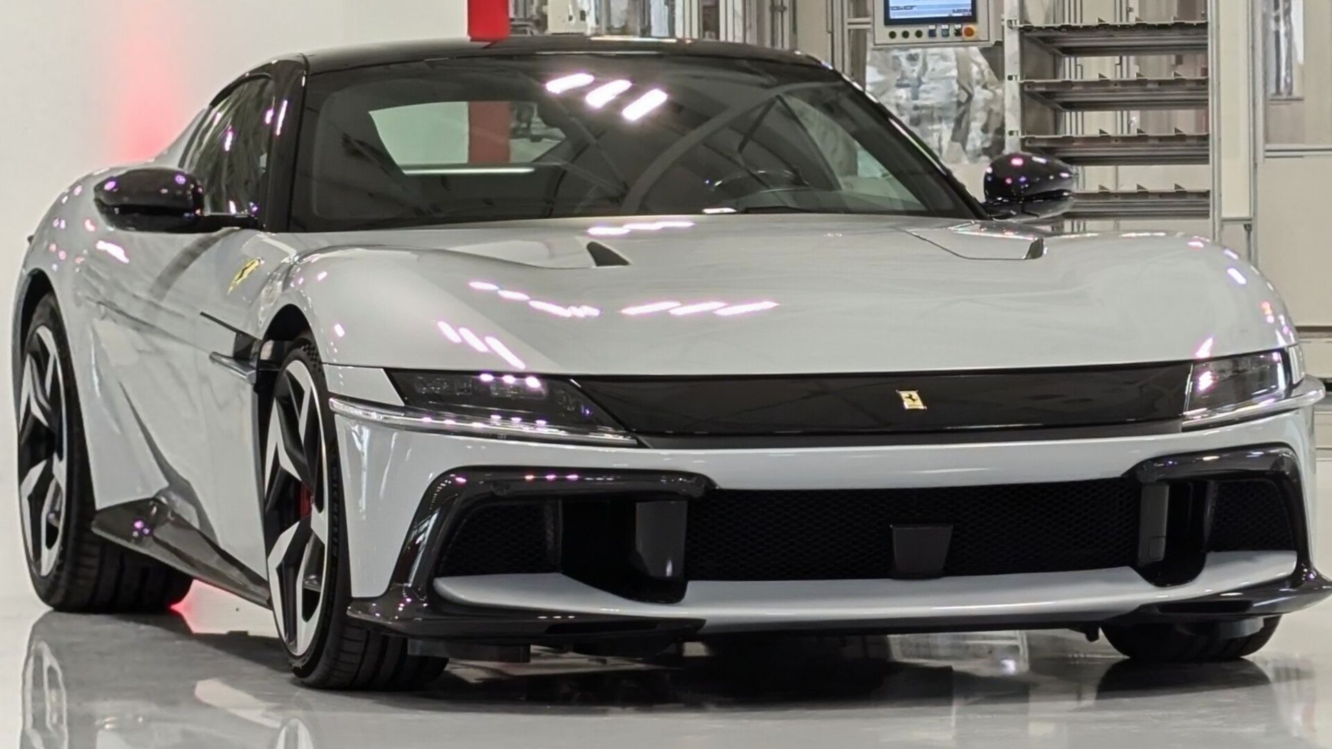 File:Ferrari 12Cilindri at Maranello.jpg