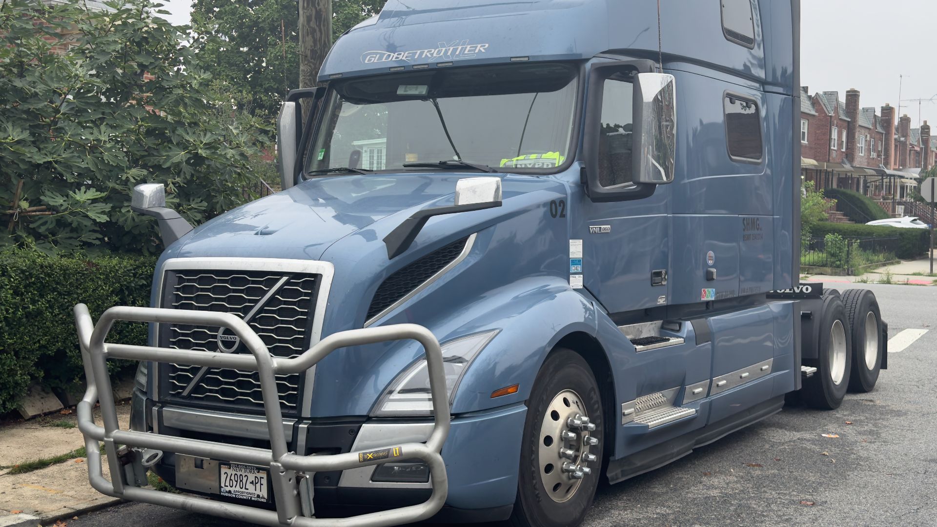 File:Volvo VNL 860 Globetrotter XL - 3.jpg