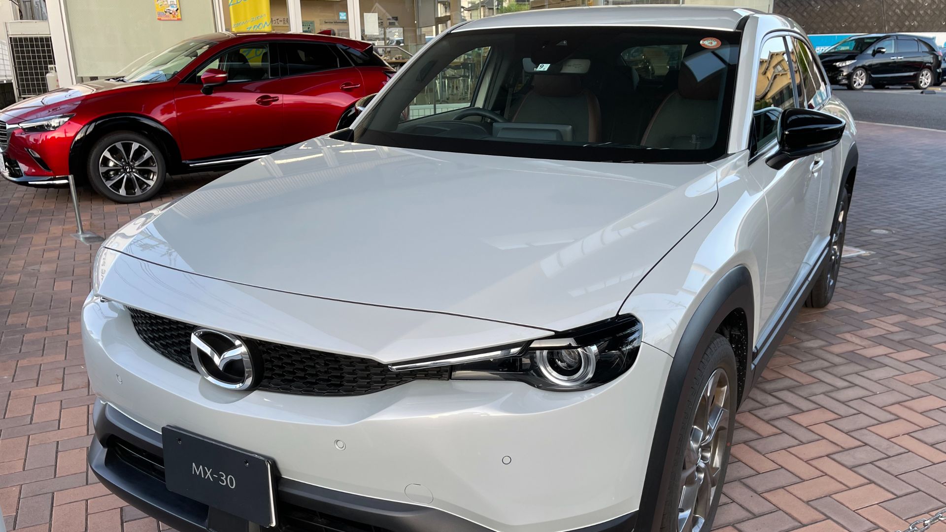 File:Mazda MX-30 Basic Set 2WD (5AA-DREJ3P).jpg