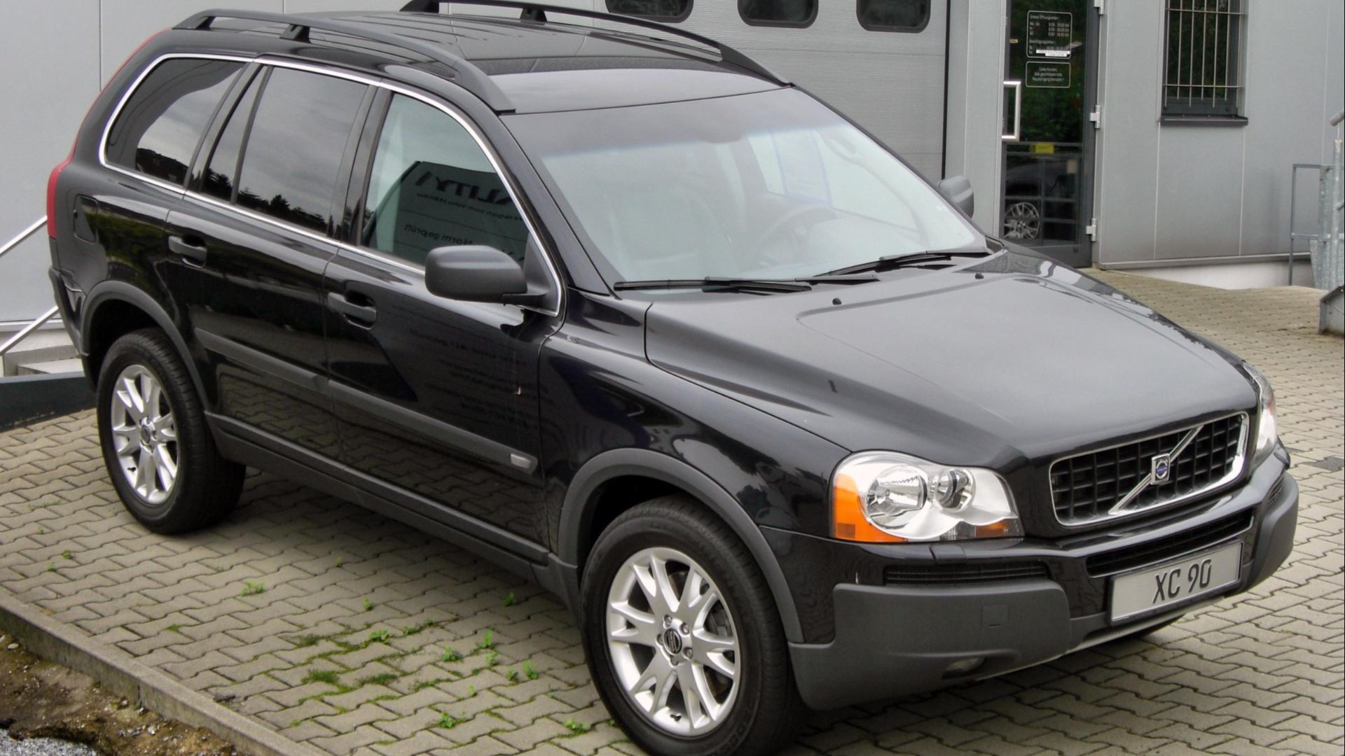 File:Volvo XC90 front.JPG