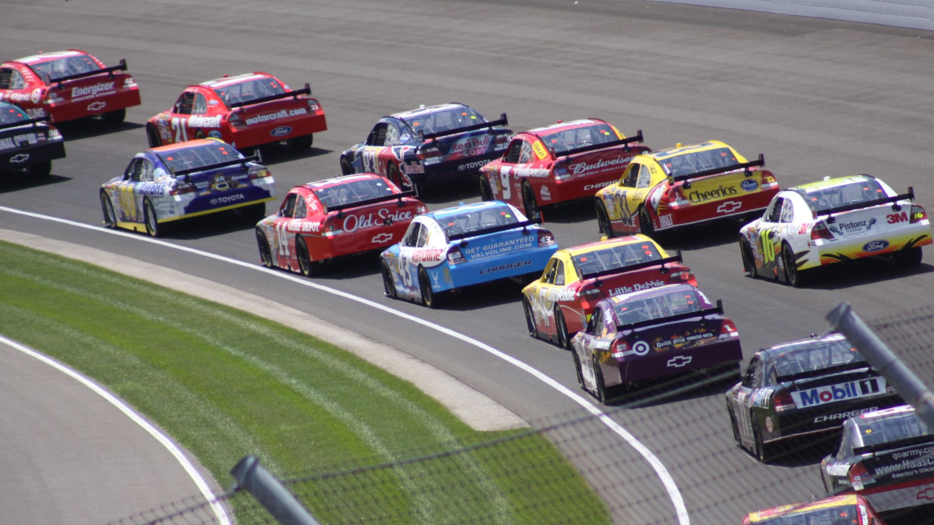 File:Brickyard 400 - 2009.jpg