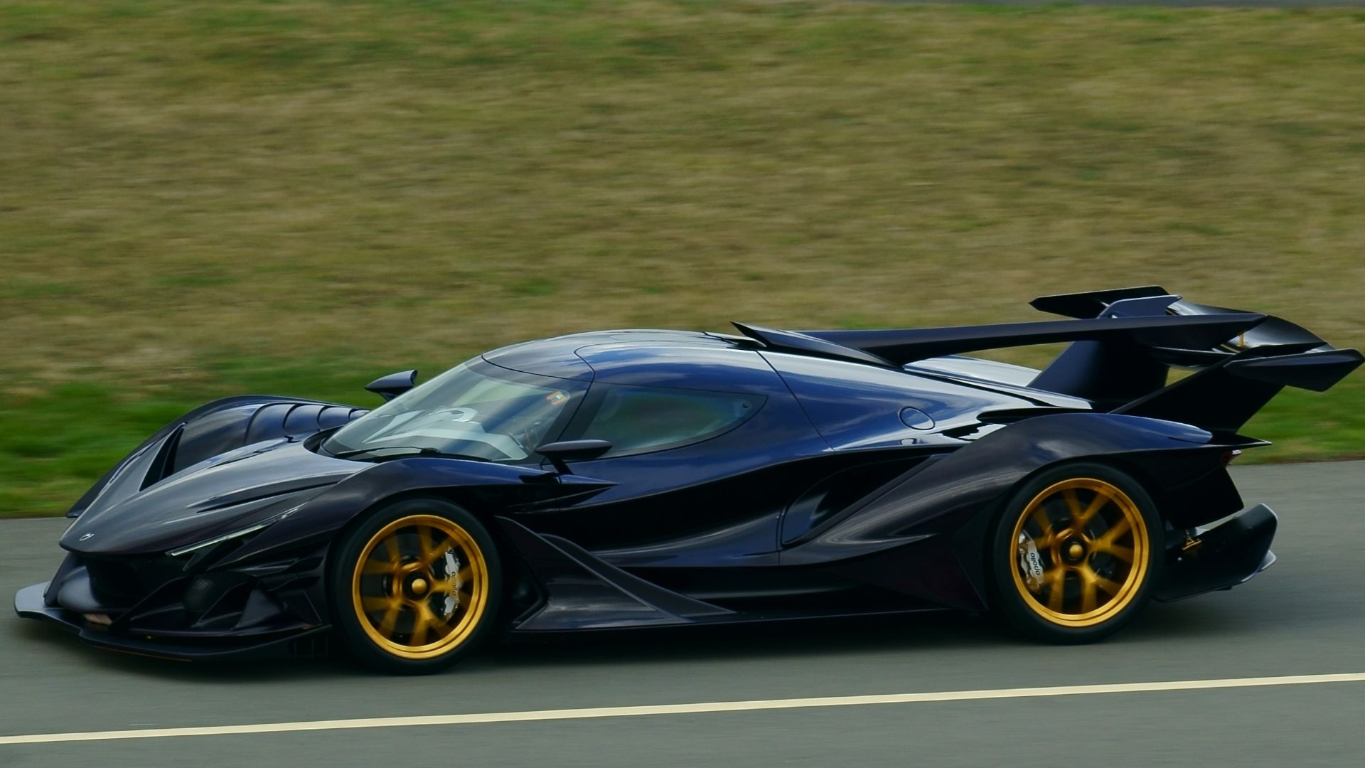 File:Apollo IE on track 2.jpg