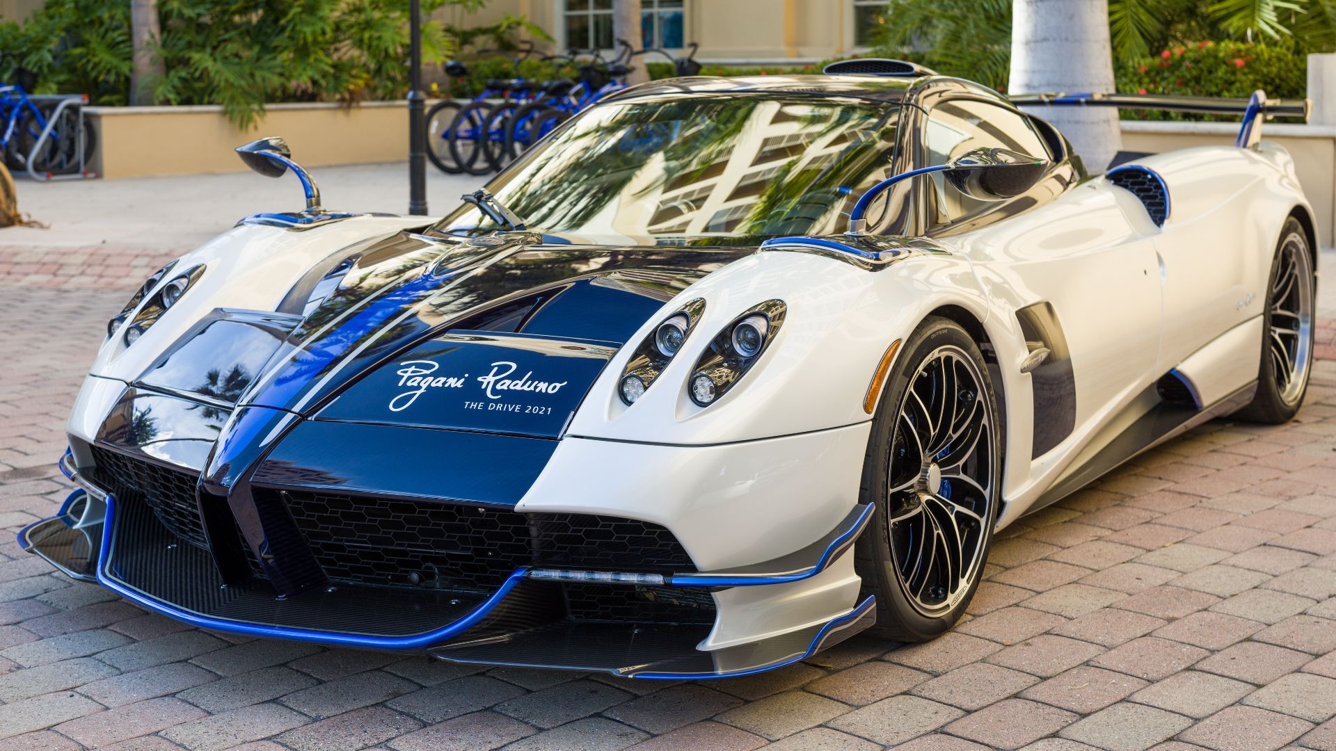 File:Pagani Huayra Roadster BC (51822022318).jpg