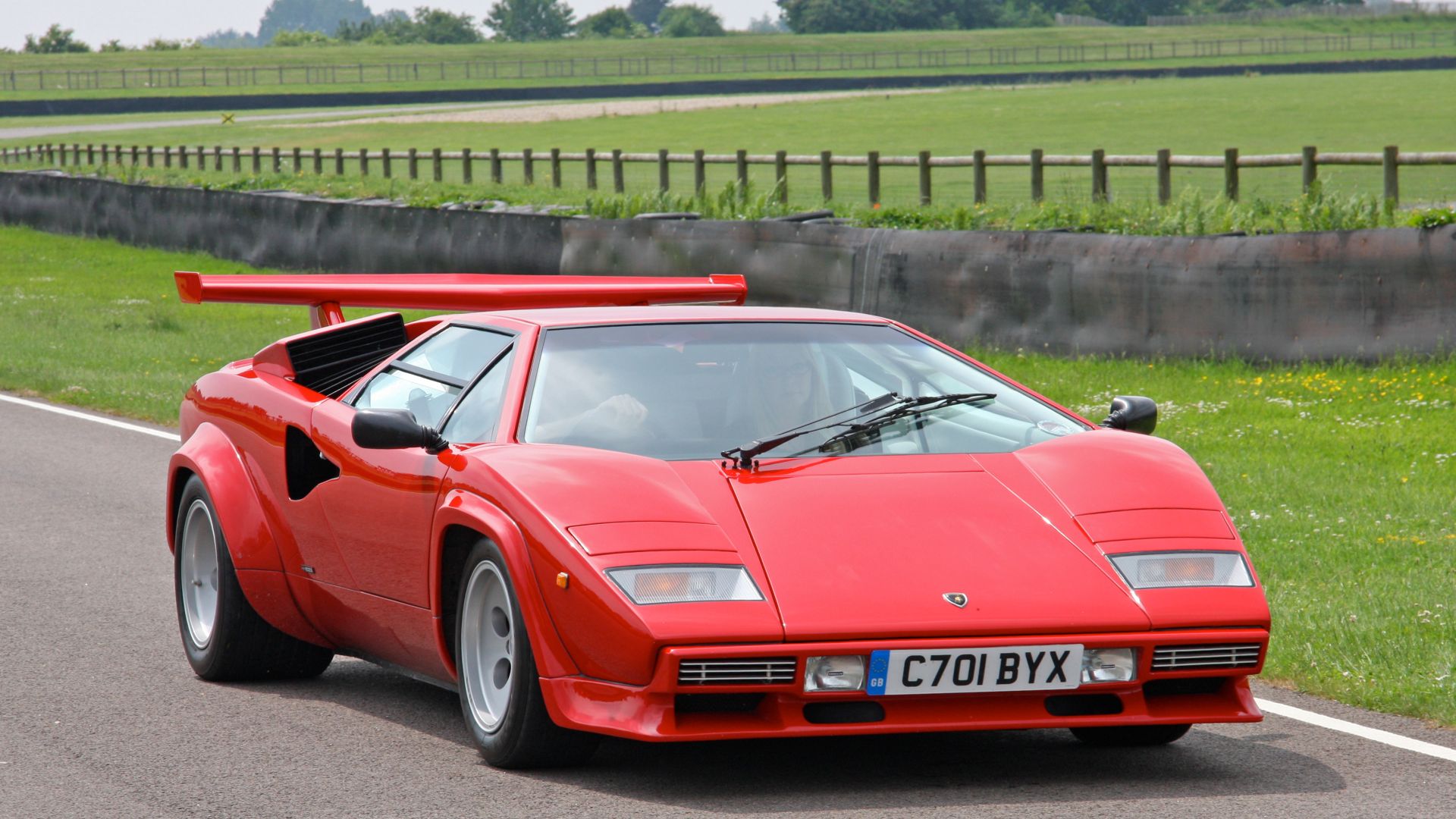 File:Lamborghini Countach - Flickr - exfordy (2).jpg
