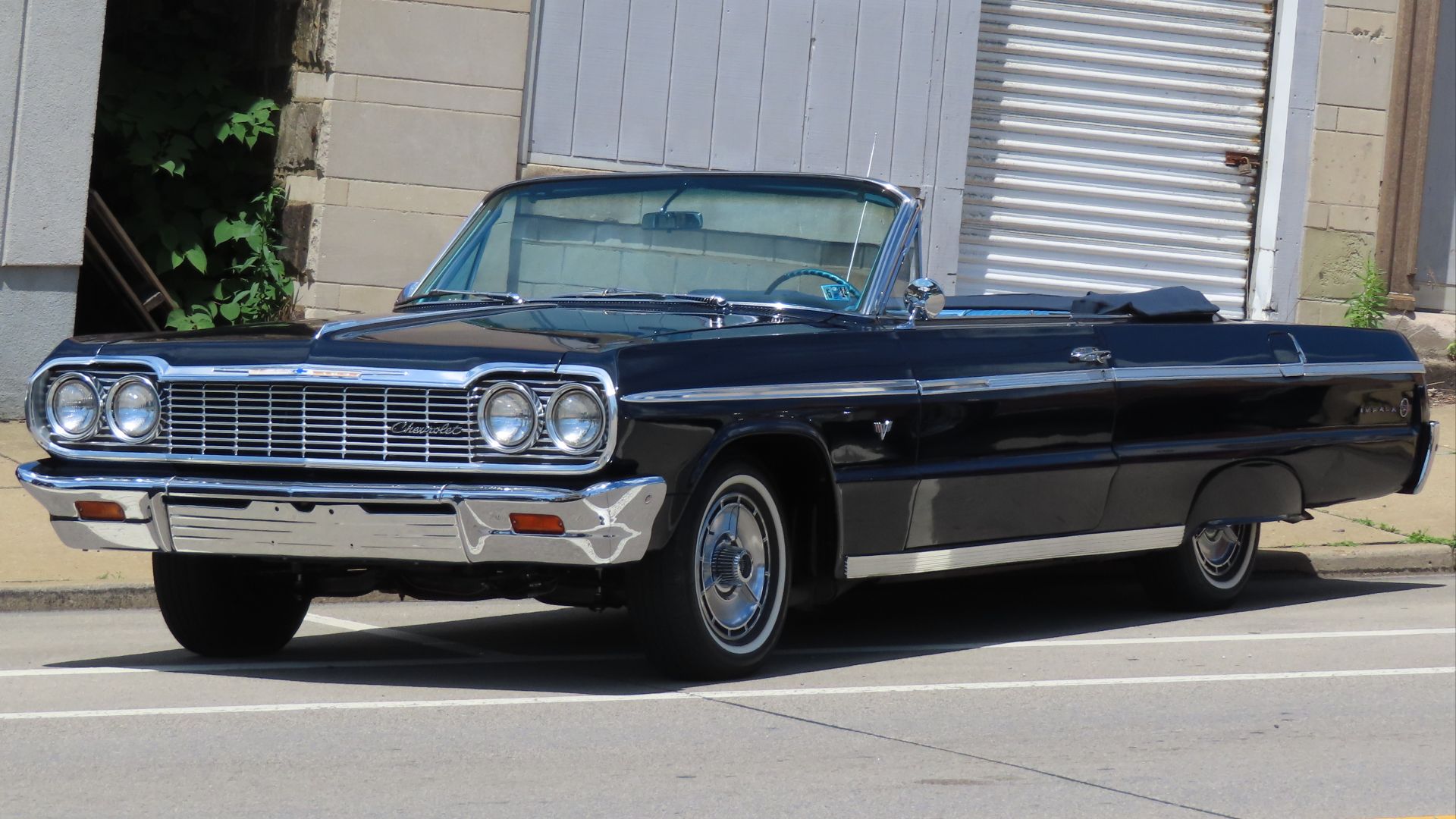 File:1964 Chevrolet Impala Super Sport convertible, front left, 06-08-2024.jpg