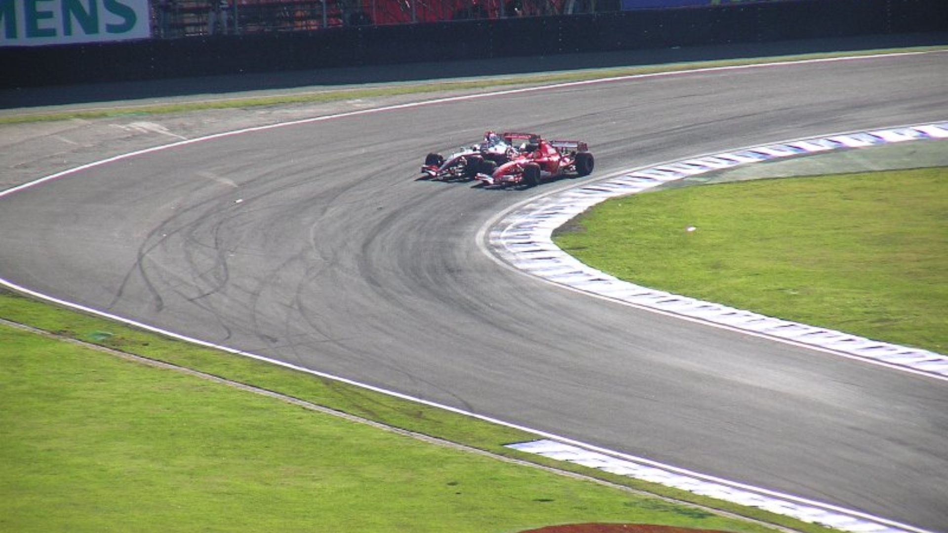 File:Michael Schumacher 2006 Brazil last overtaking.jpg