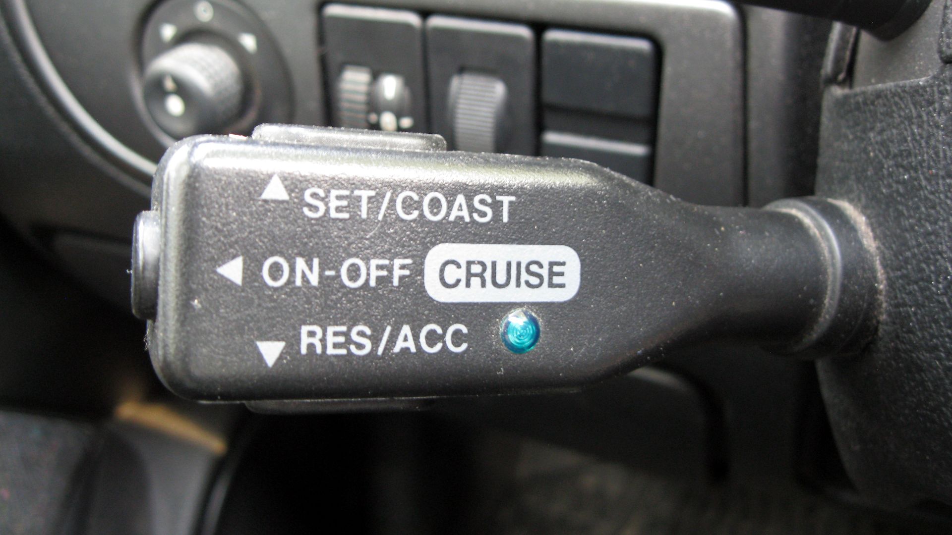 File:Cruise control Citroen Xsara.jpg