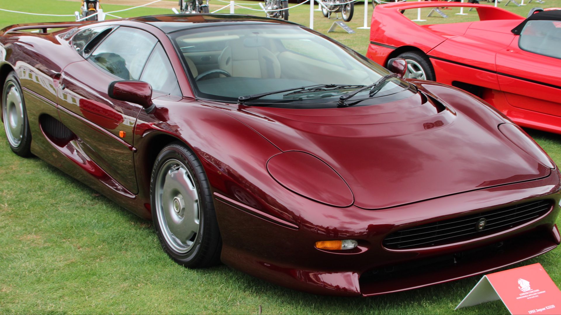 File:1992 Jaguar XJ220 LC22.jpg