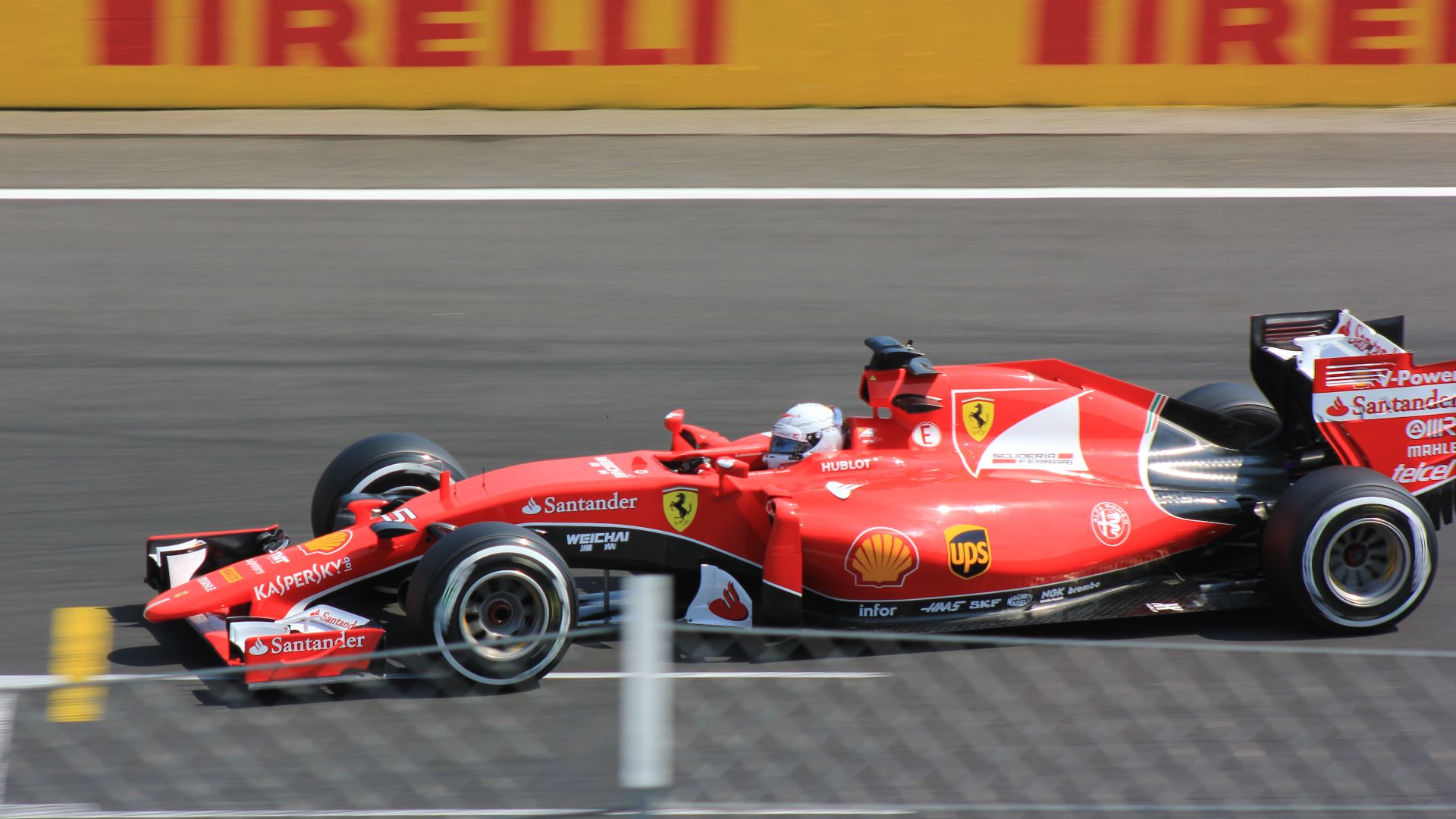 File:Vettel Hungary 2015 qual2.jpg