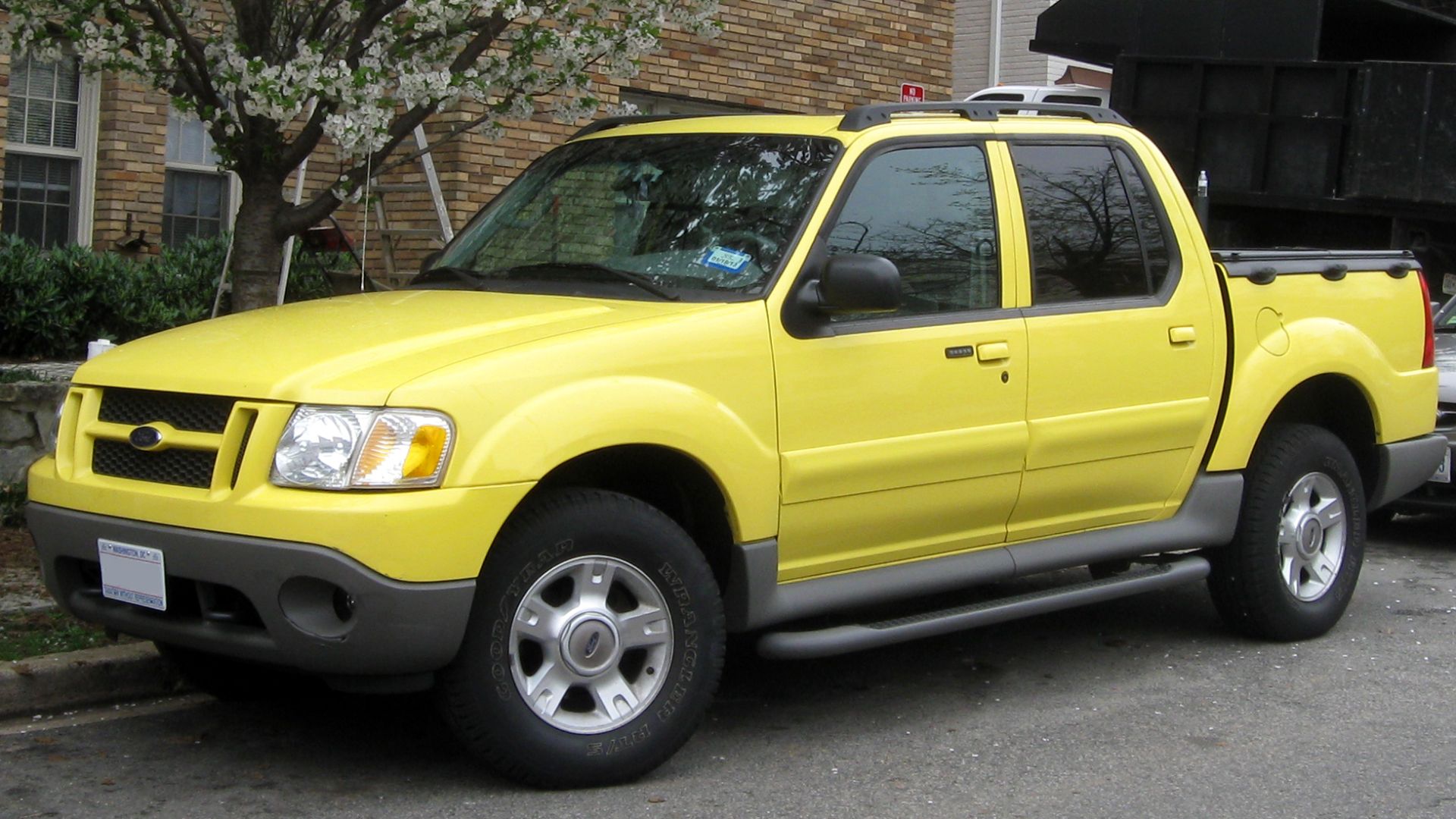 File:1st Ford Explorer Sport Trac -- 03-21-2012.JPG
