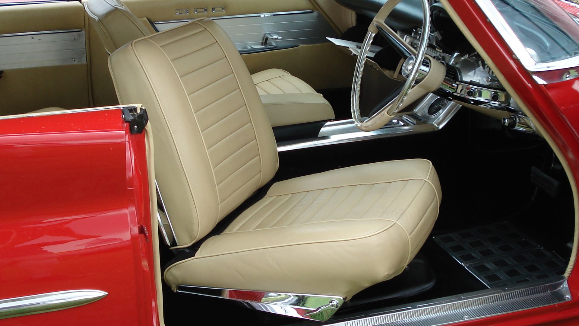 File:Chrysler 300F 1960.JPG