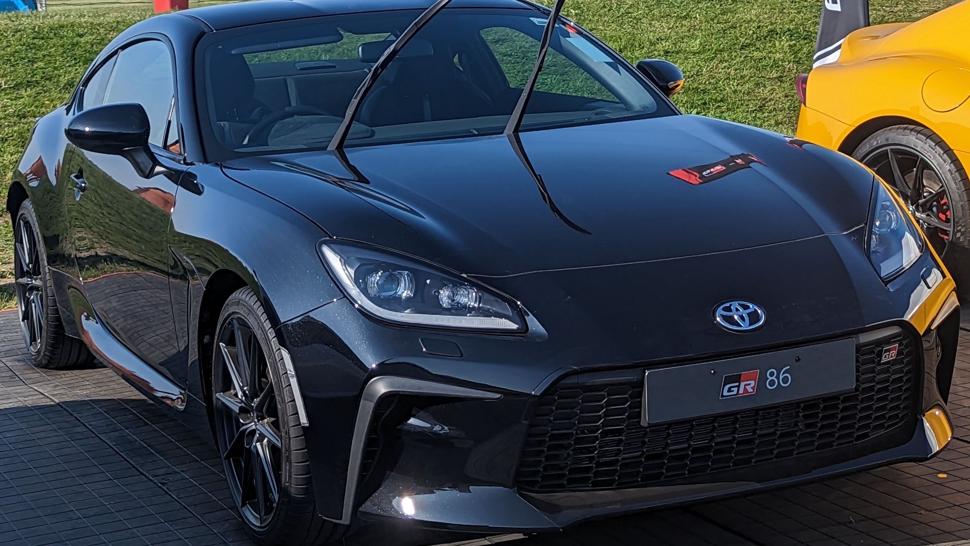 File:2023 Toyota GR86 1.jpg