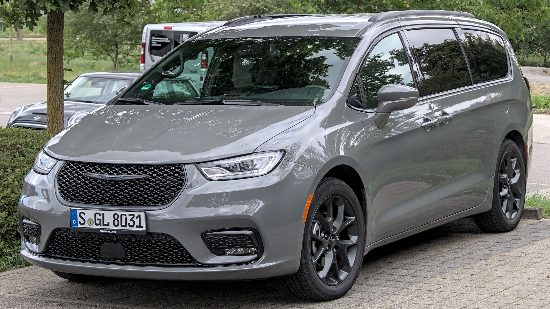 File:Chrysler Pacifica (RU) IMG 8281.jpg