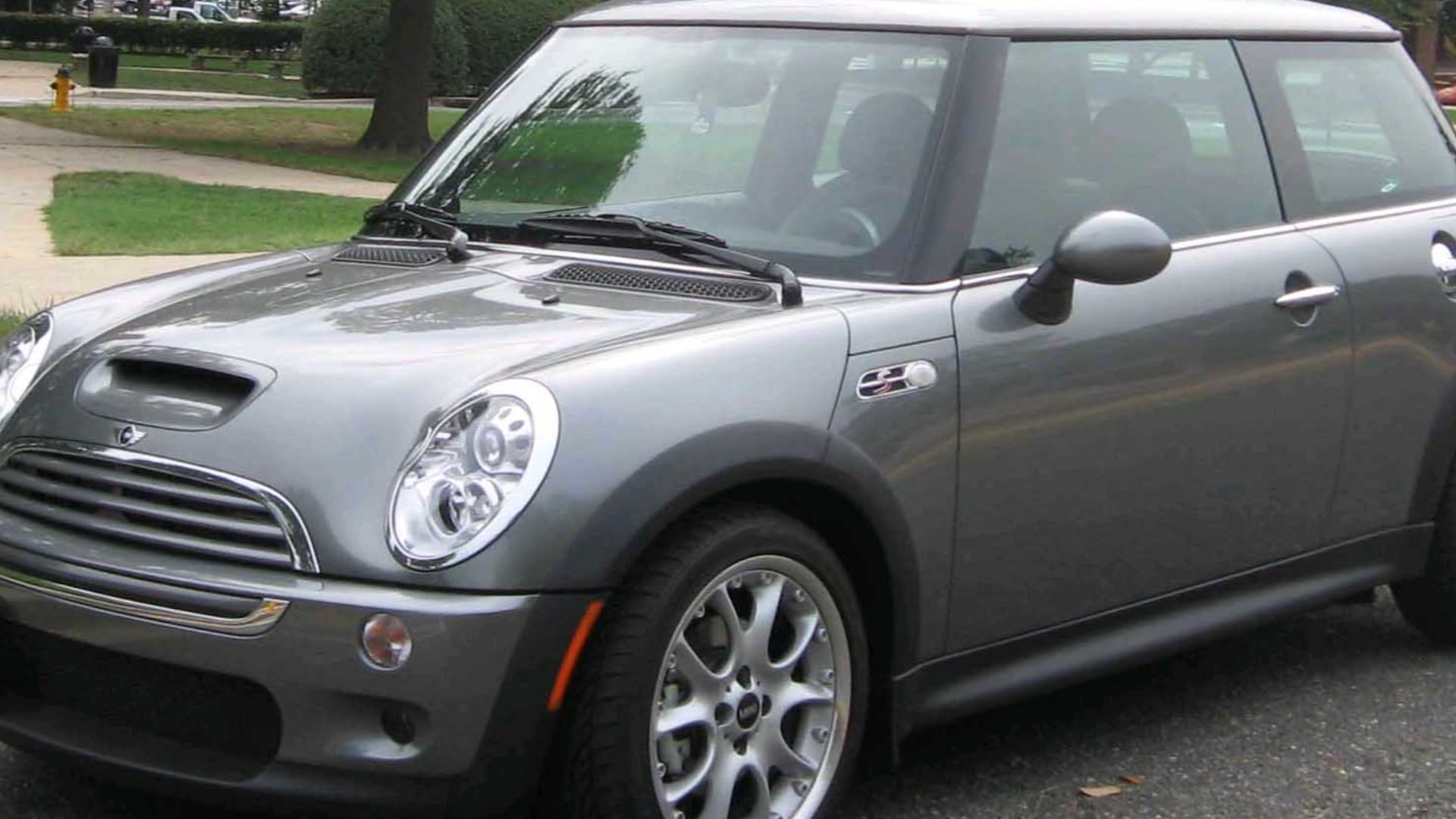 File:1st-Mini-Cooper-S.jpg
