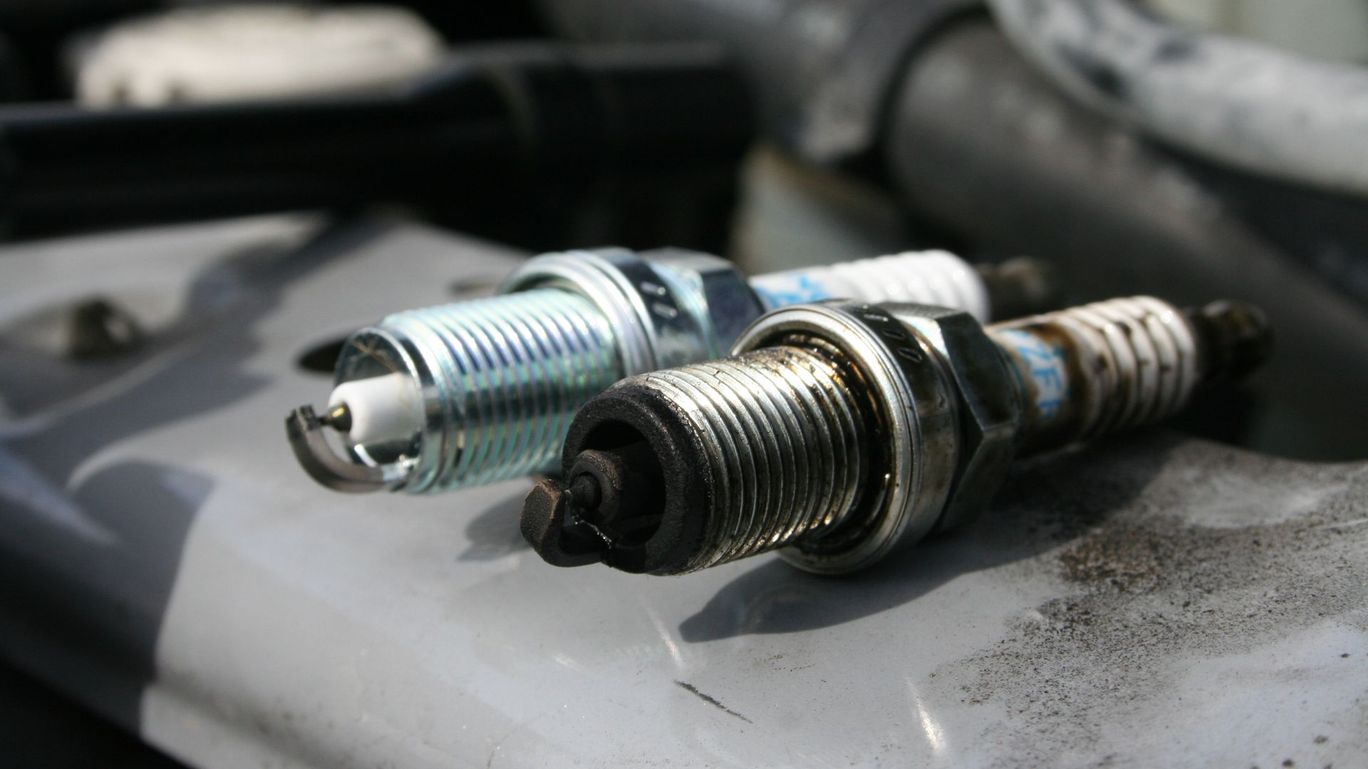 File:Spark plugs 3.jpg