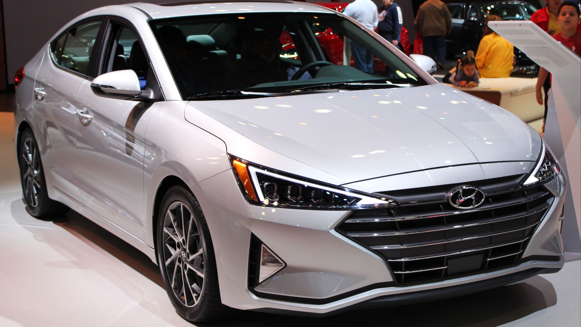 File:2019 Hyundai Elantra Limited (AD facelift) front NYIAS 2019.jpg