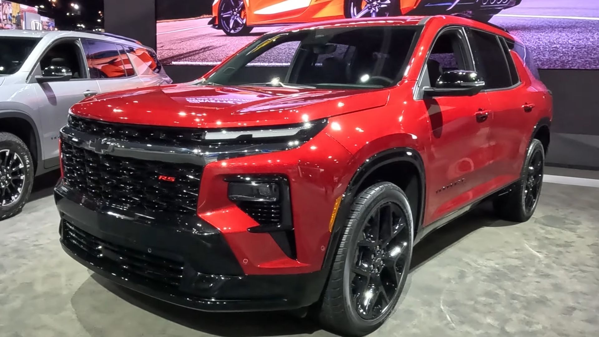 File:2025 Chevrolet Traverse RS (United States) front view.png