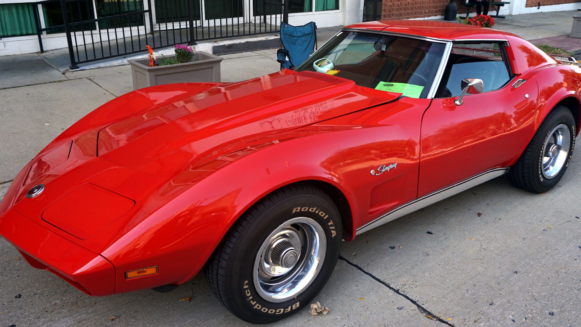 File:2024 Downtown West Allis Classic Car Show 73 (1974 Chevrolet Corvette).jpg