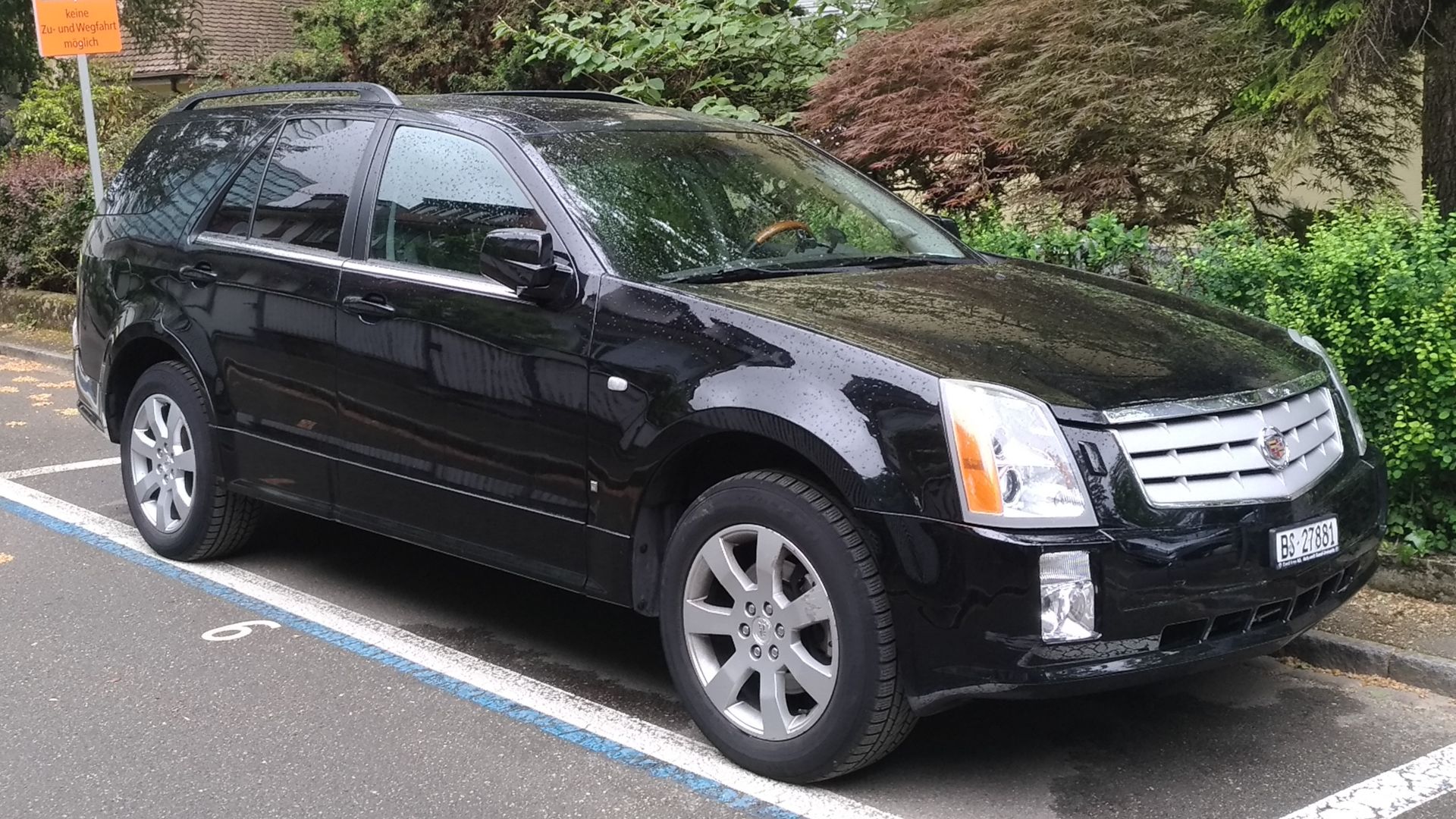 File:Cadillac SRX (41070117815).jpg