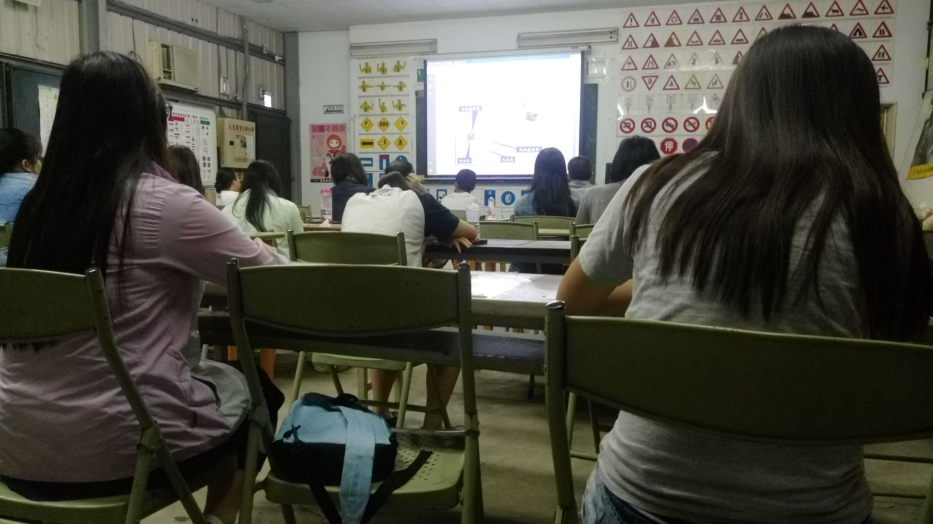 File:In a classroom of a driving school in Beitun.jpg