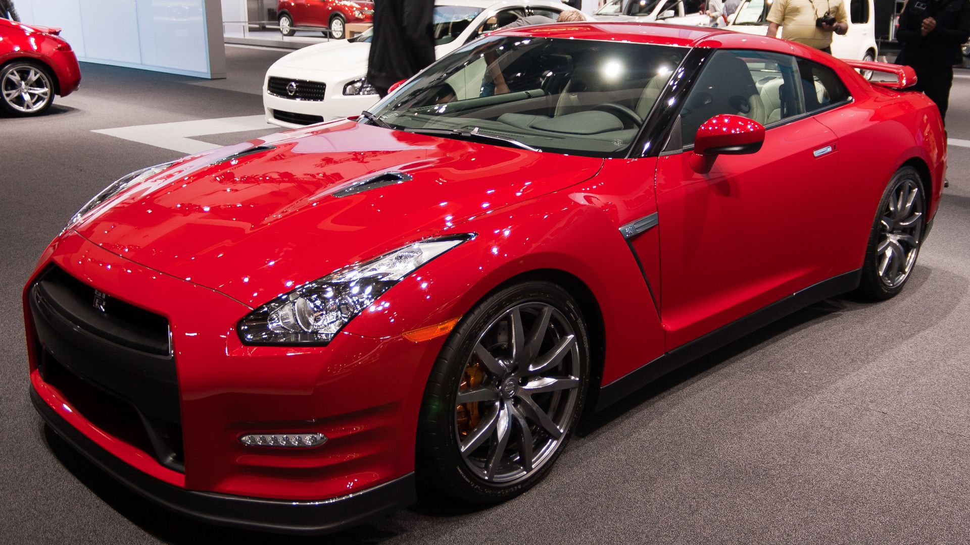 File:2012 Nissan GTR R35 (5215017675).jpg