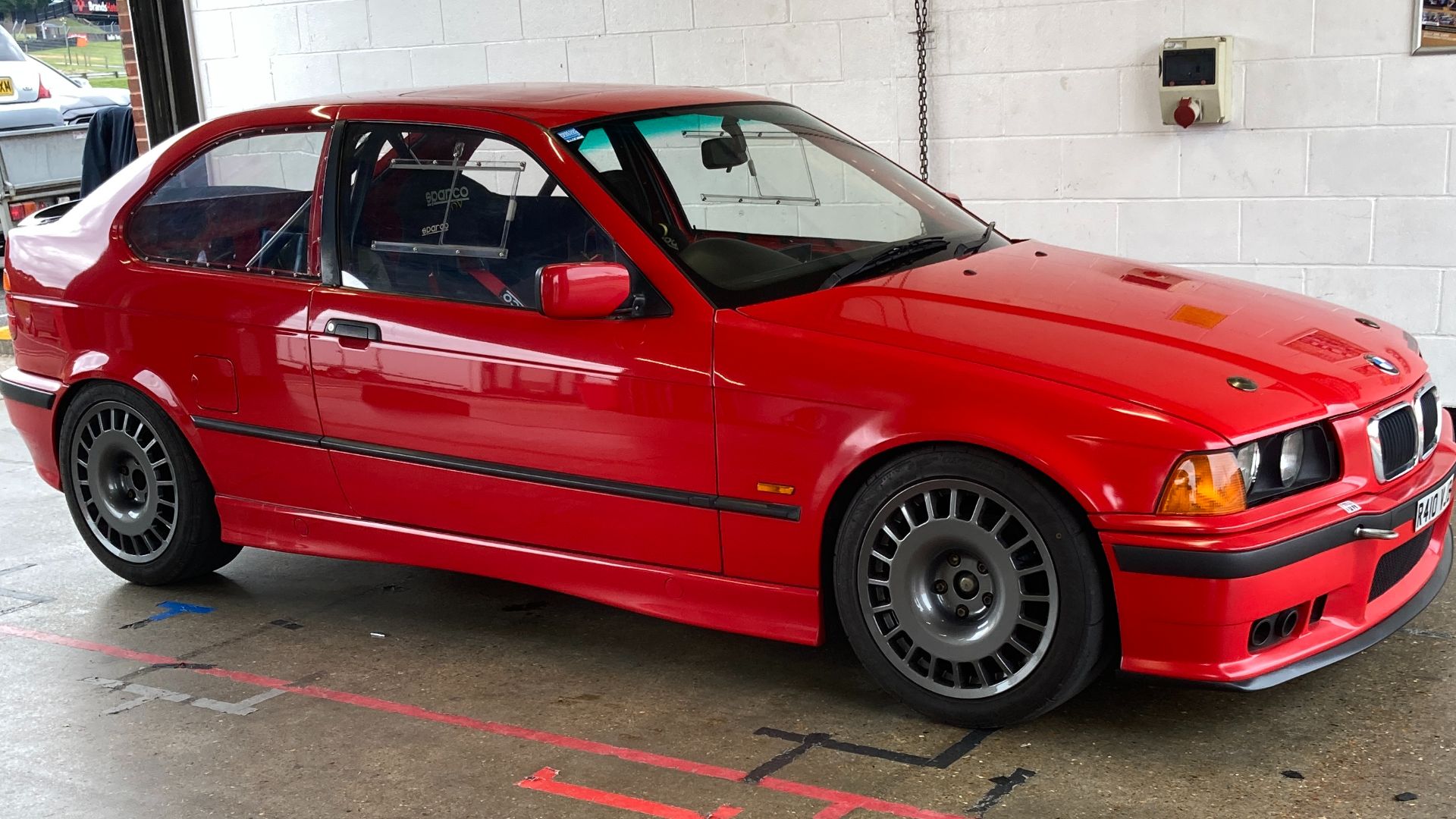 File:E36 compact 318ti.jpg