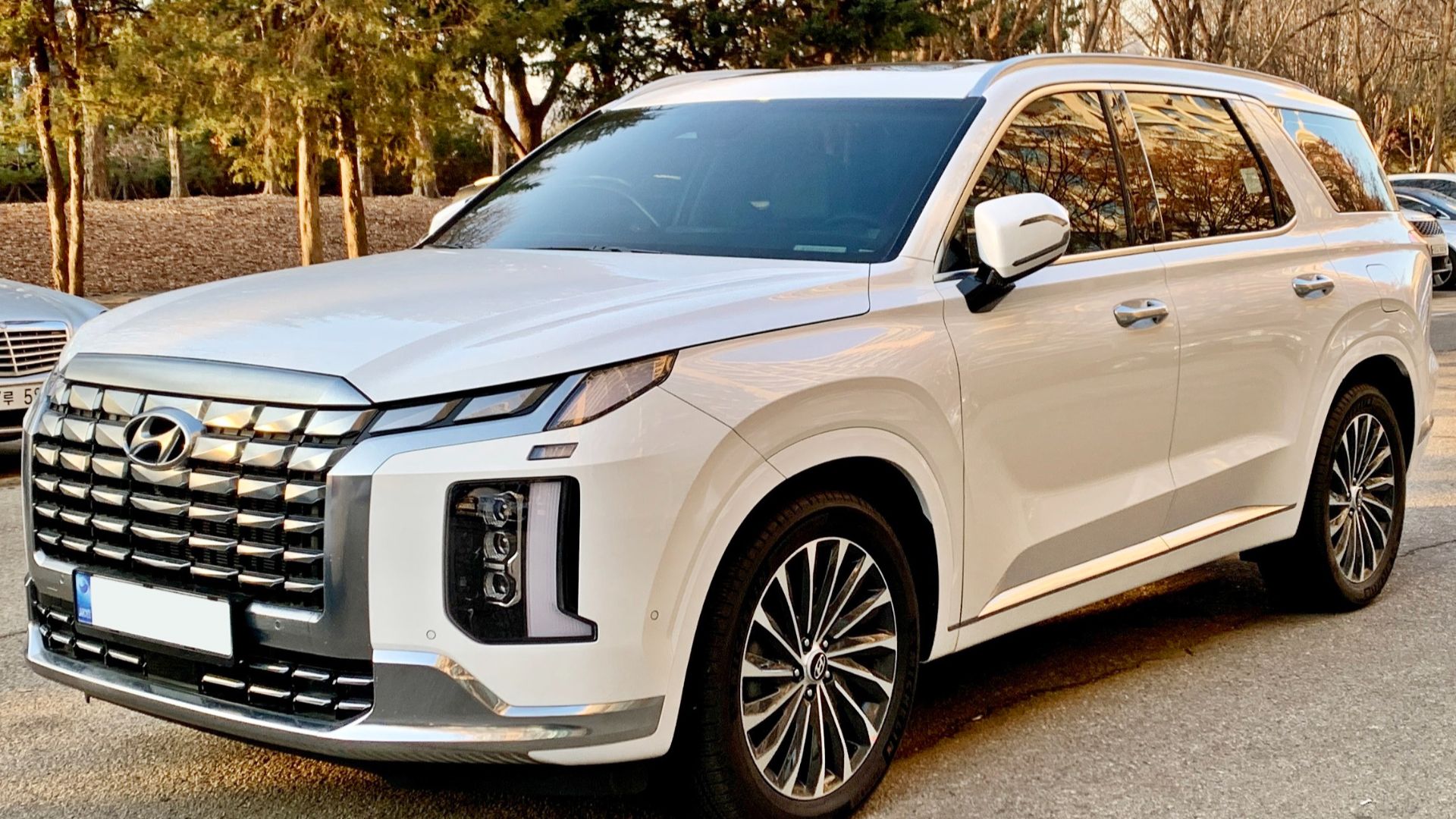File:Hyundai Palisade fl in White.jpg