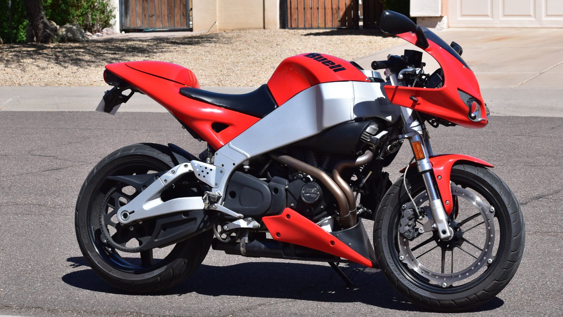 File:2007 Buell XB9R.jpg