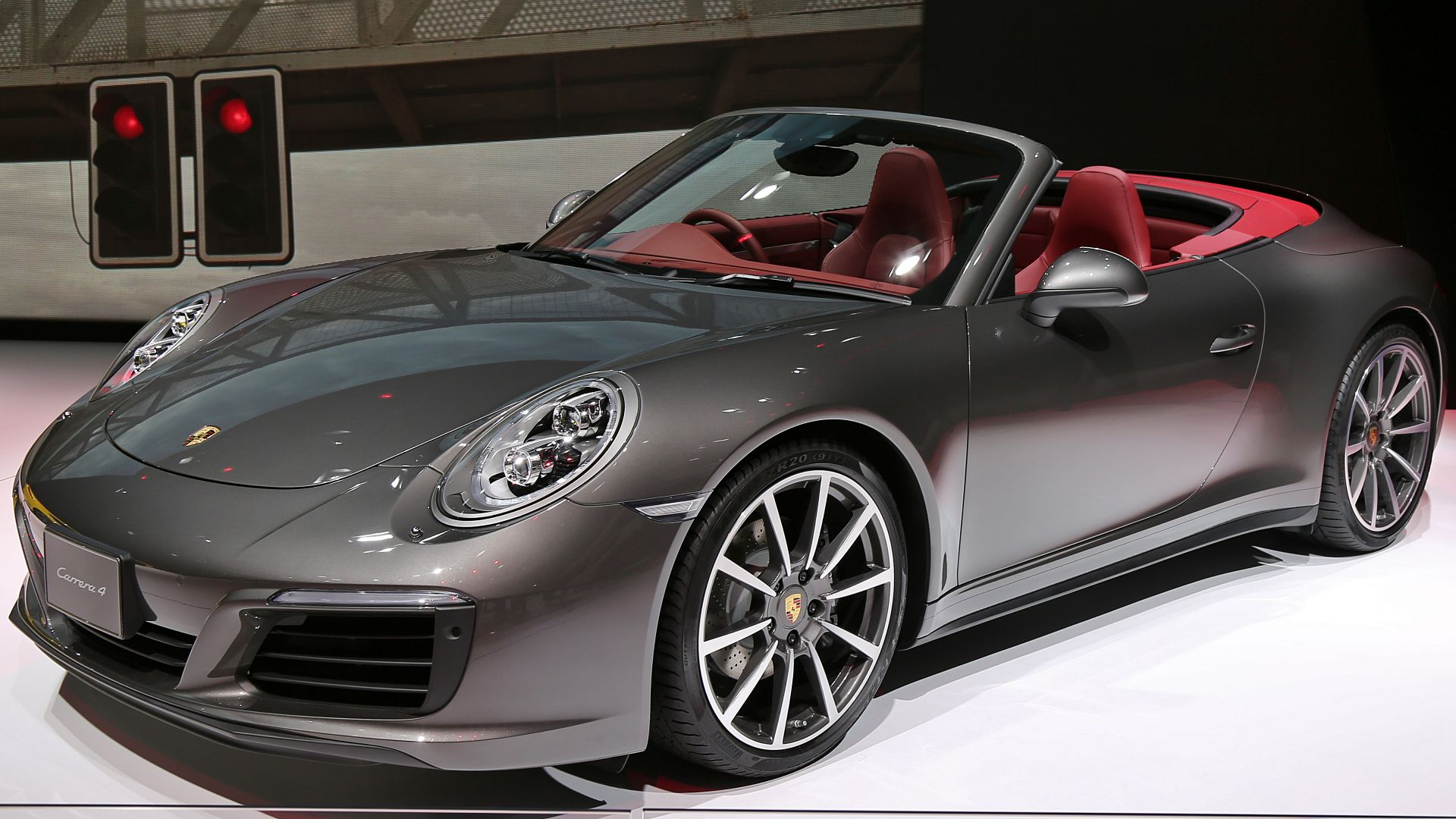 File:2015 Porsche 911 Carrera 4 Convertible.jpg