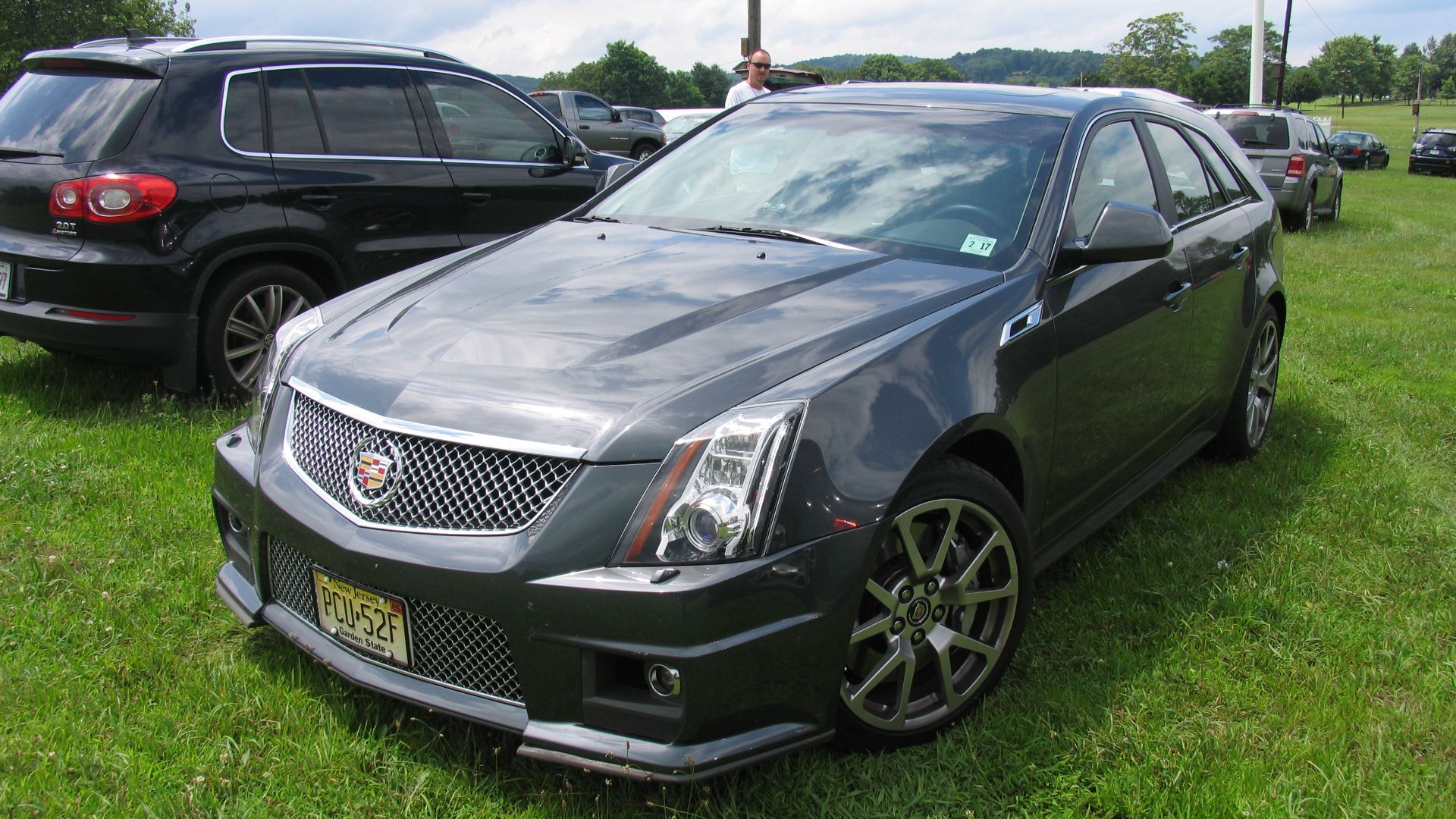 File:Cadillac CTS-V Wagon (9276345313).jpg