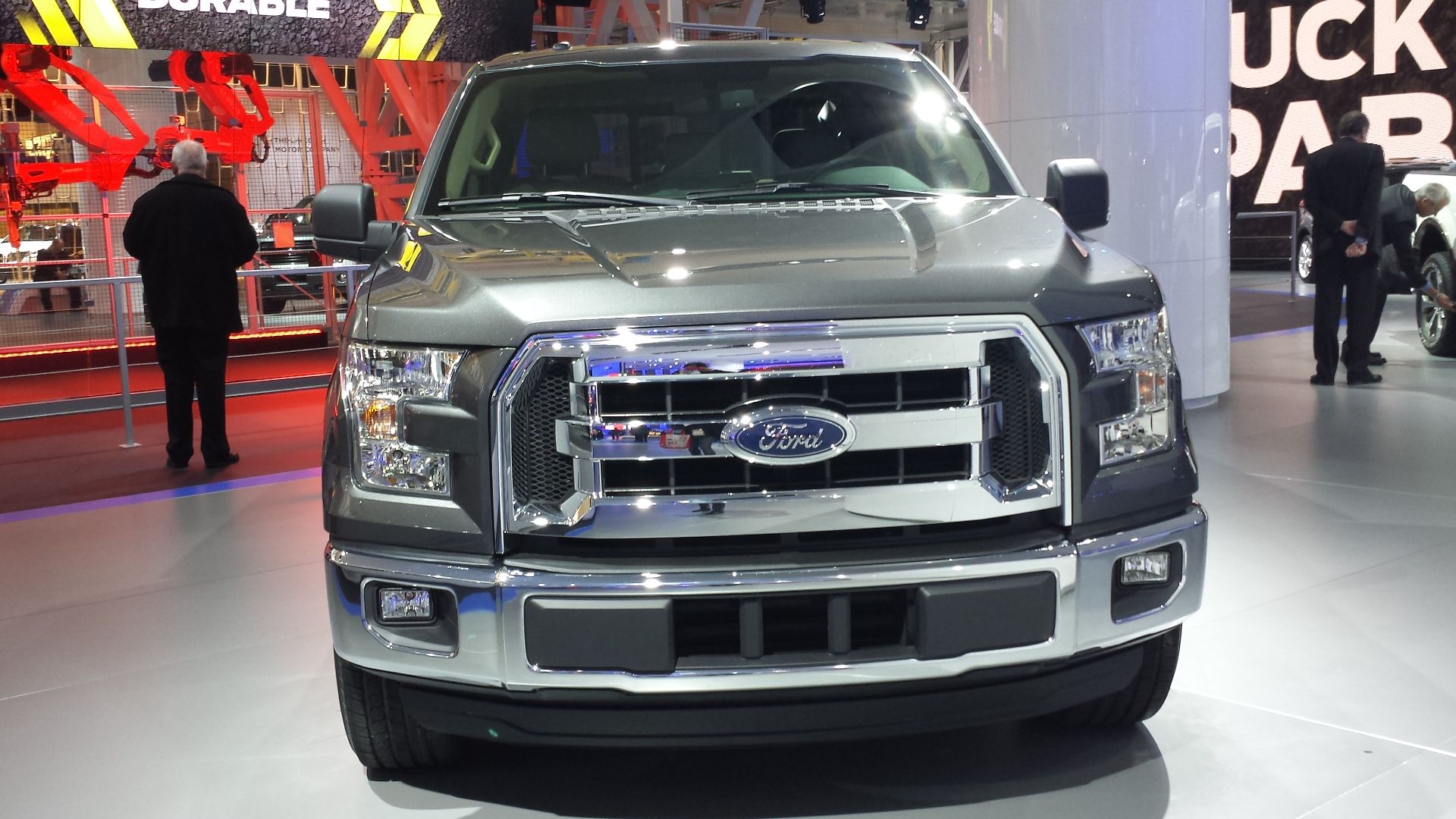 File:2015 Ford F-150 grille.jpg
