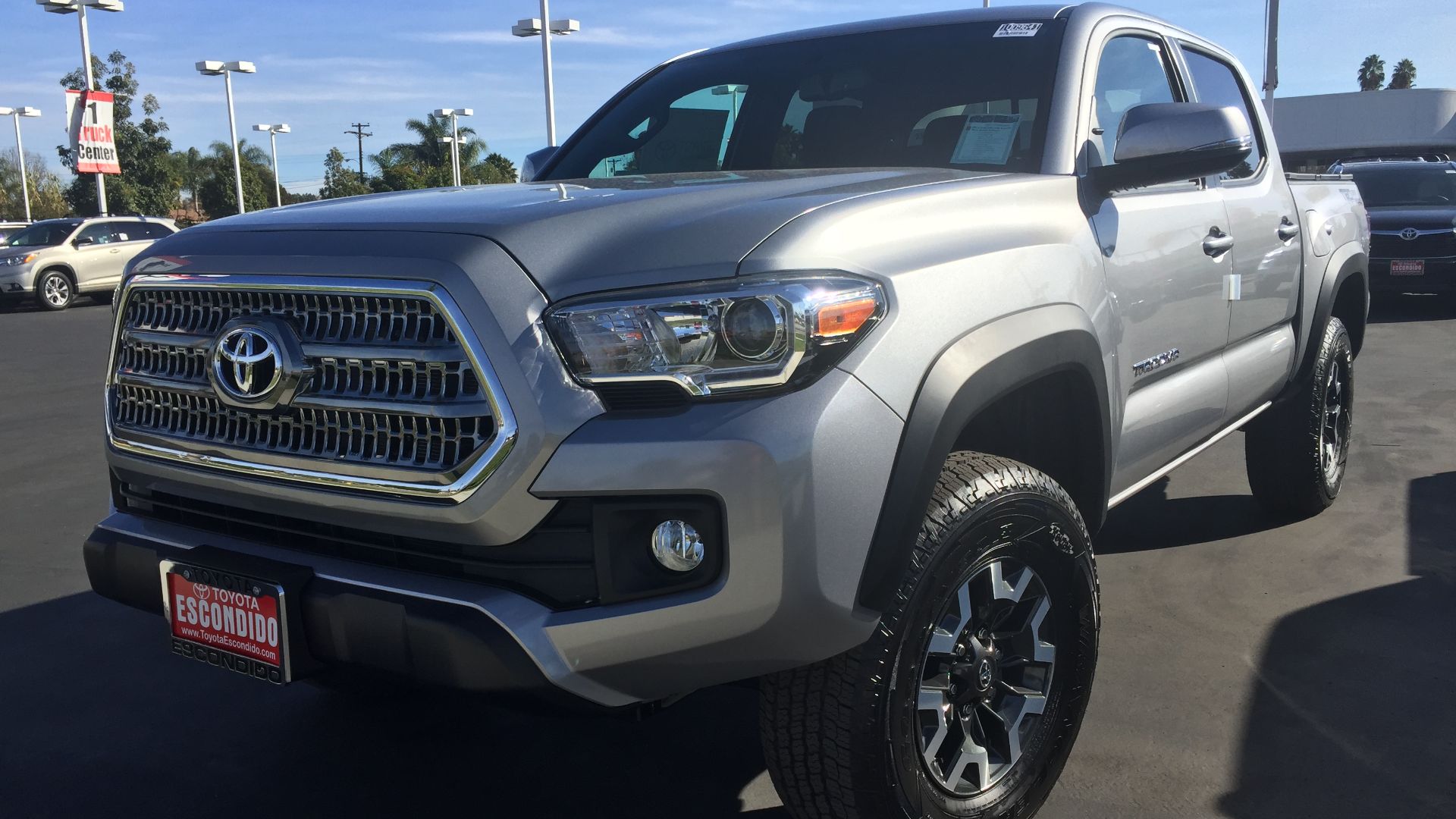 File:2016 Toyota Tacoma .jpg