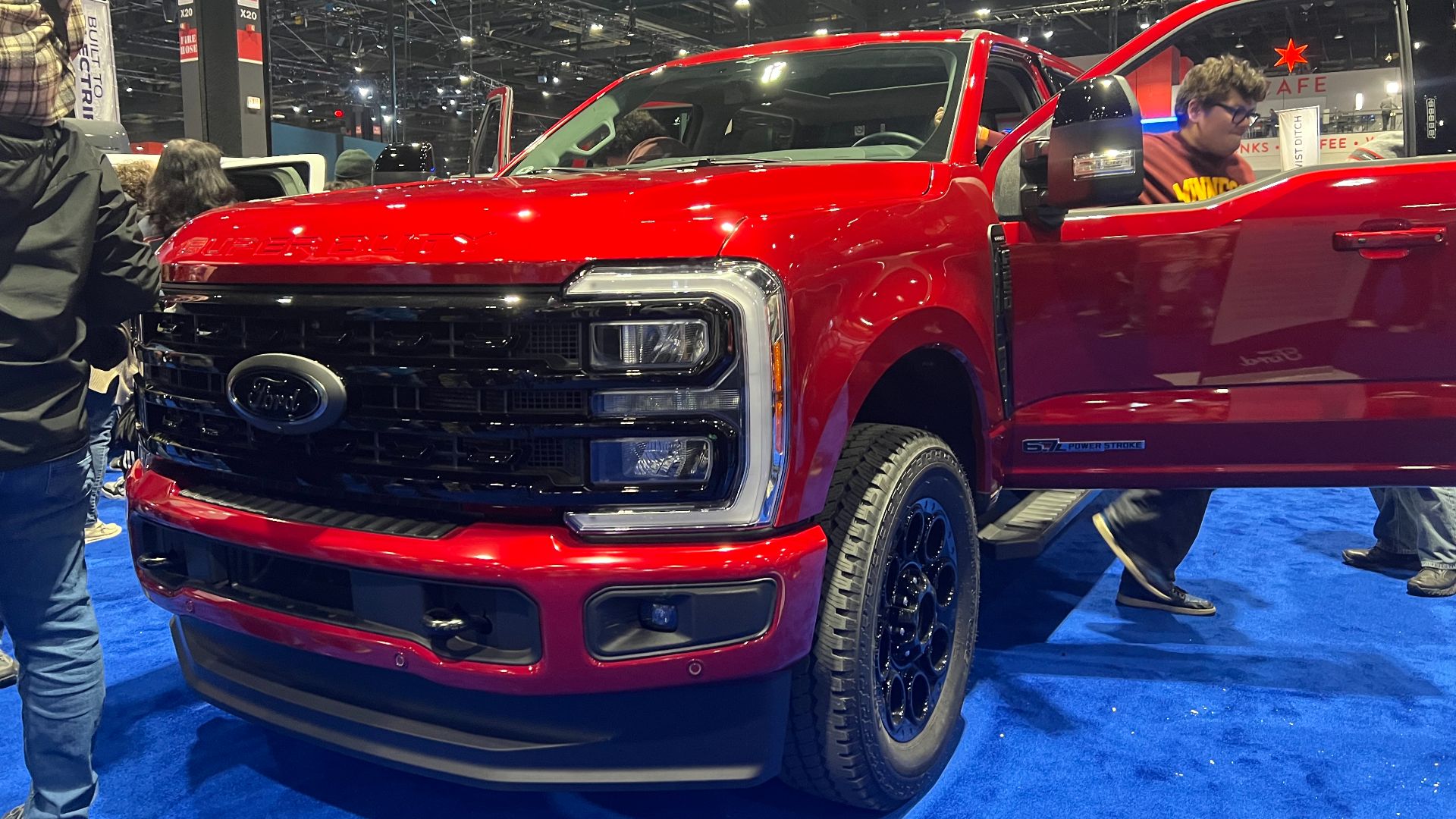 File:2023 ford f250 front.jpg